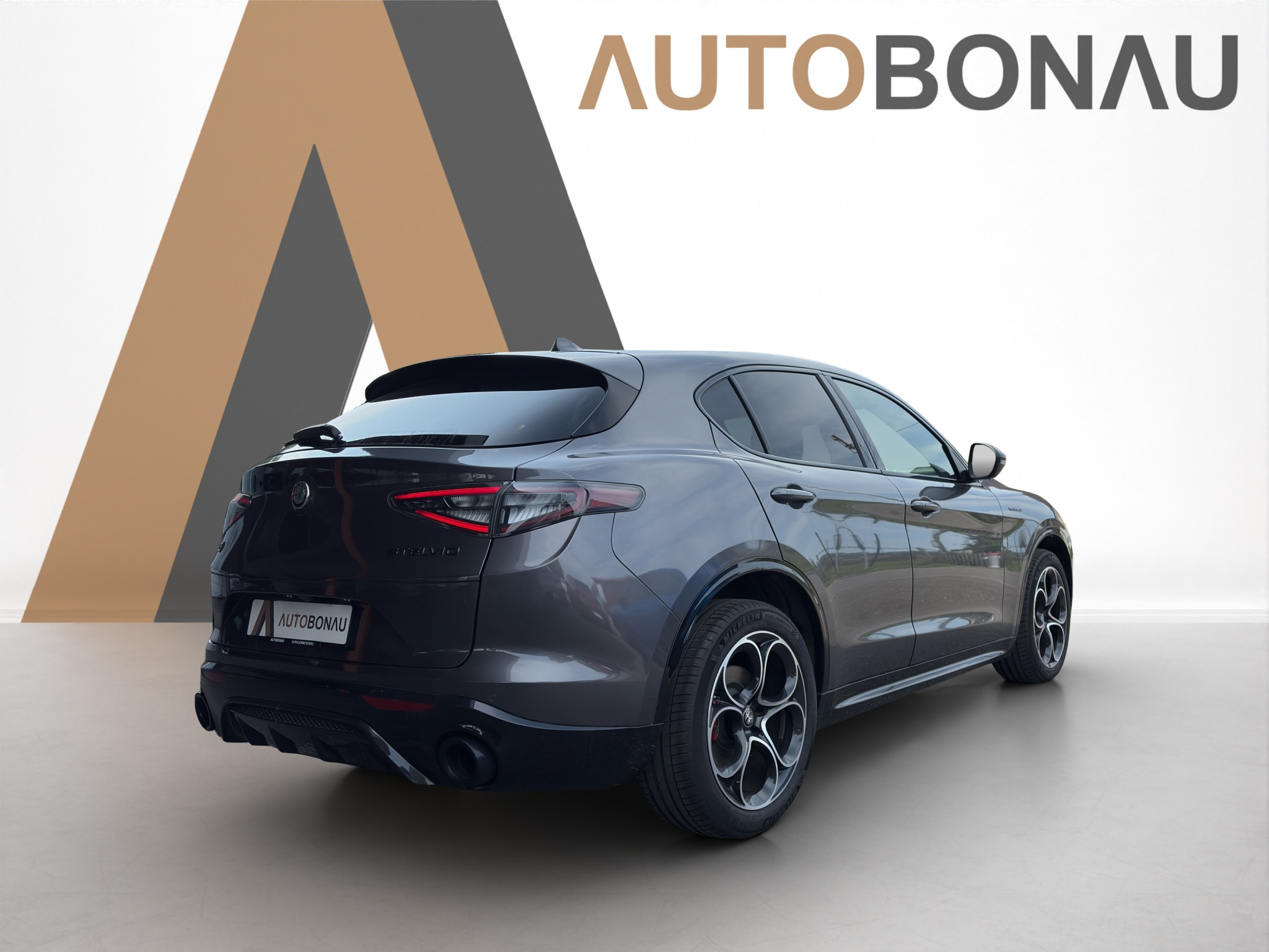 listing desktop thumbnail image 4