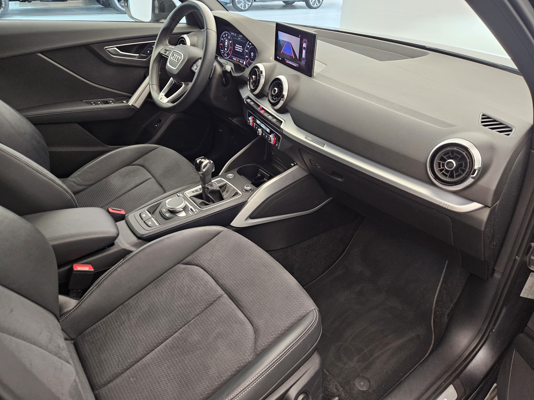 listing desktop thumbnail image 11