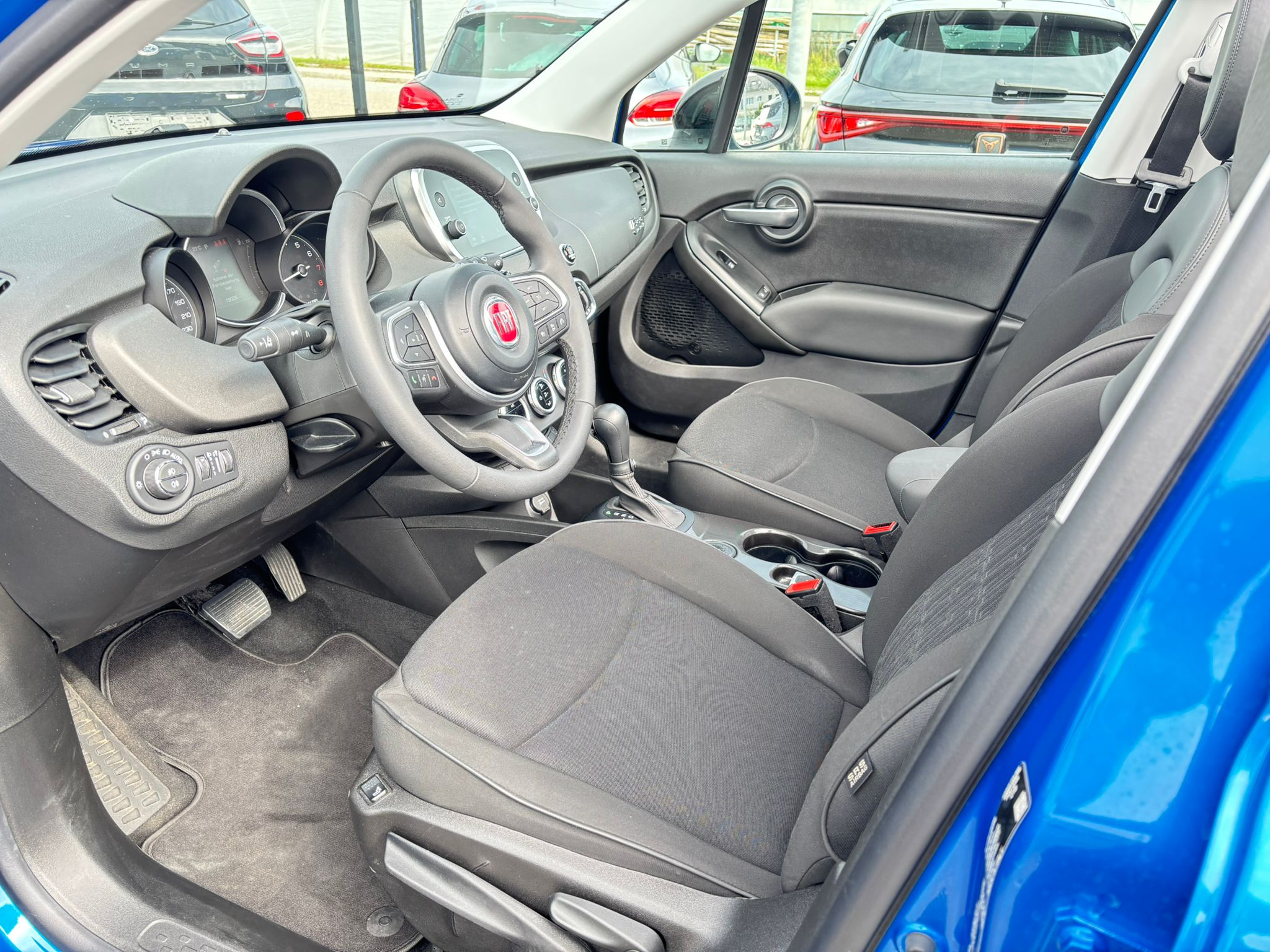 listing desktop thumbnail image 12