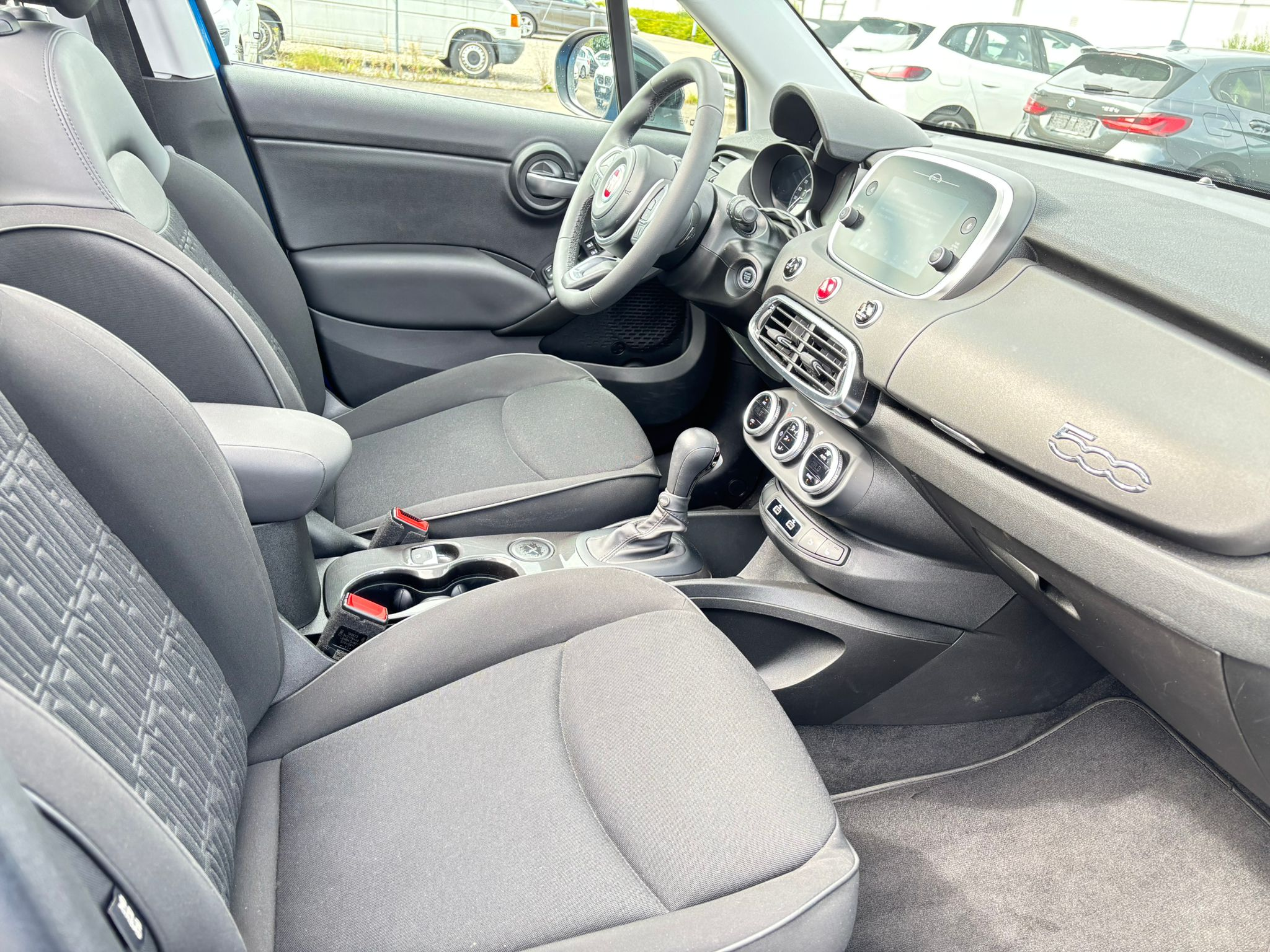 listing desktop thumbnail image 14