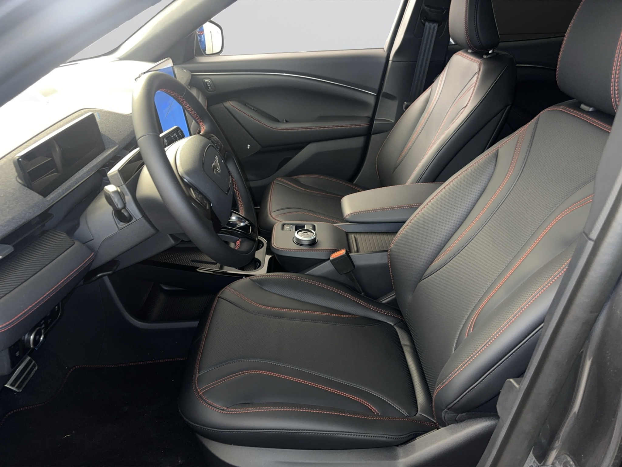 listing desktop thumbnail image 3