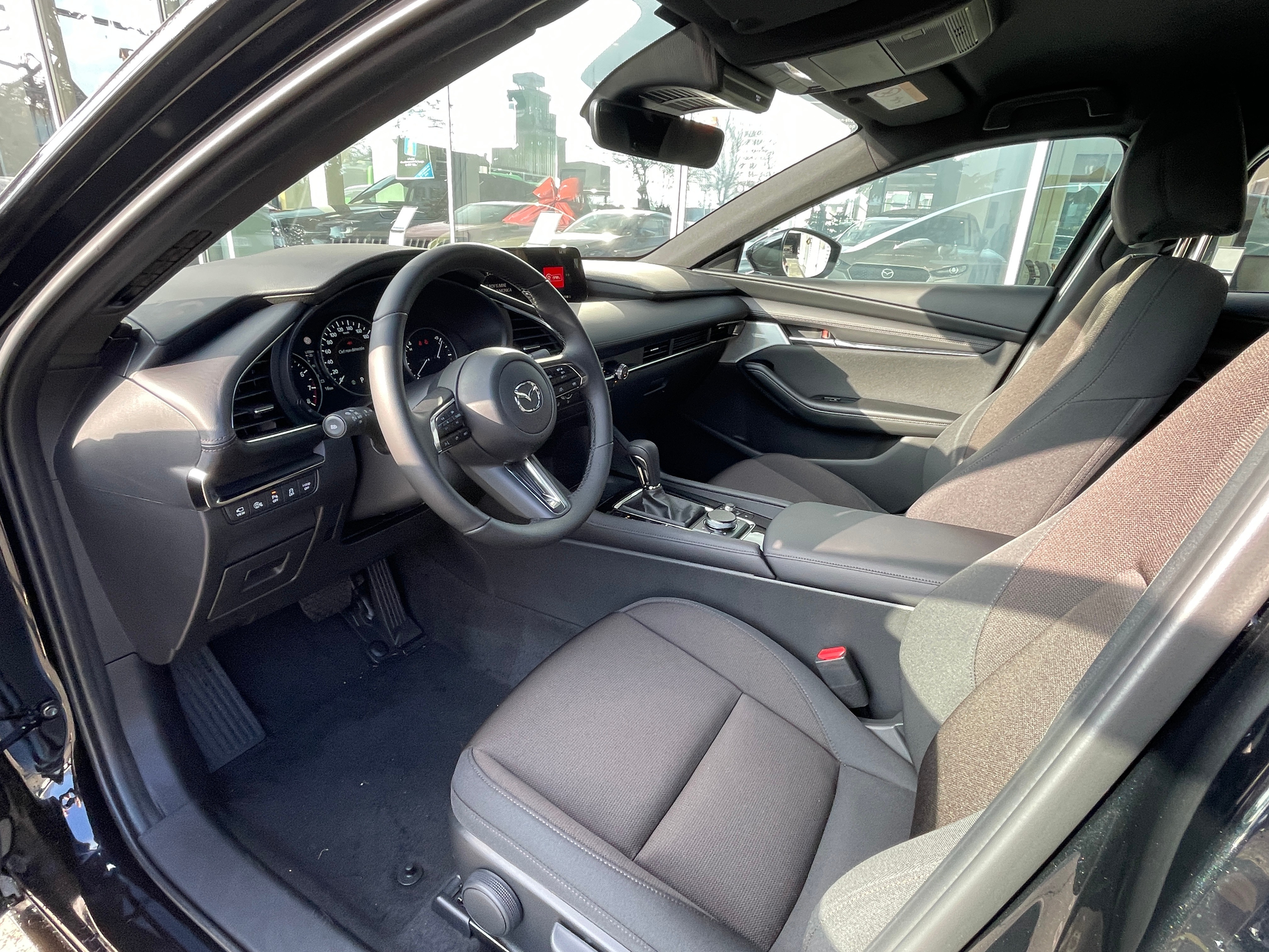 listing desktop thumbnail image 5