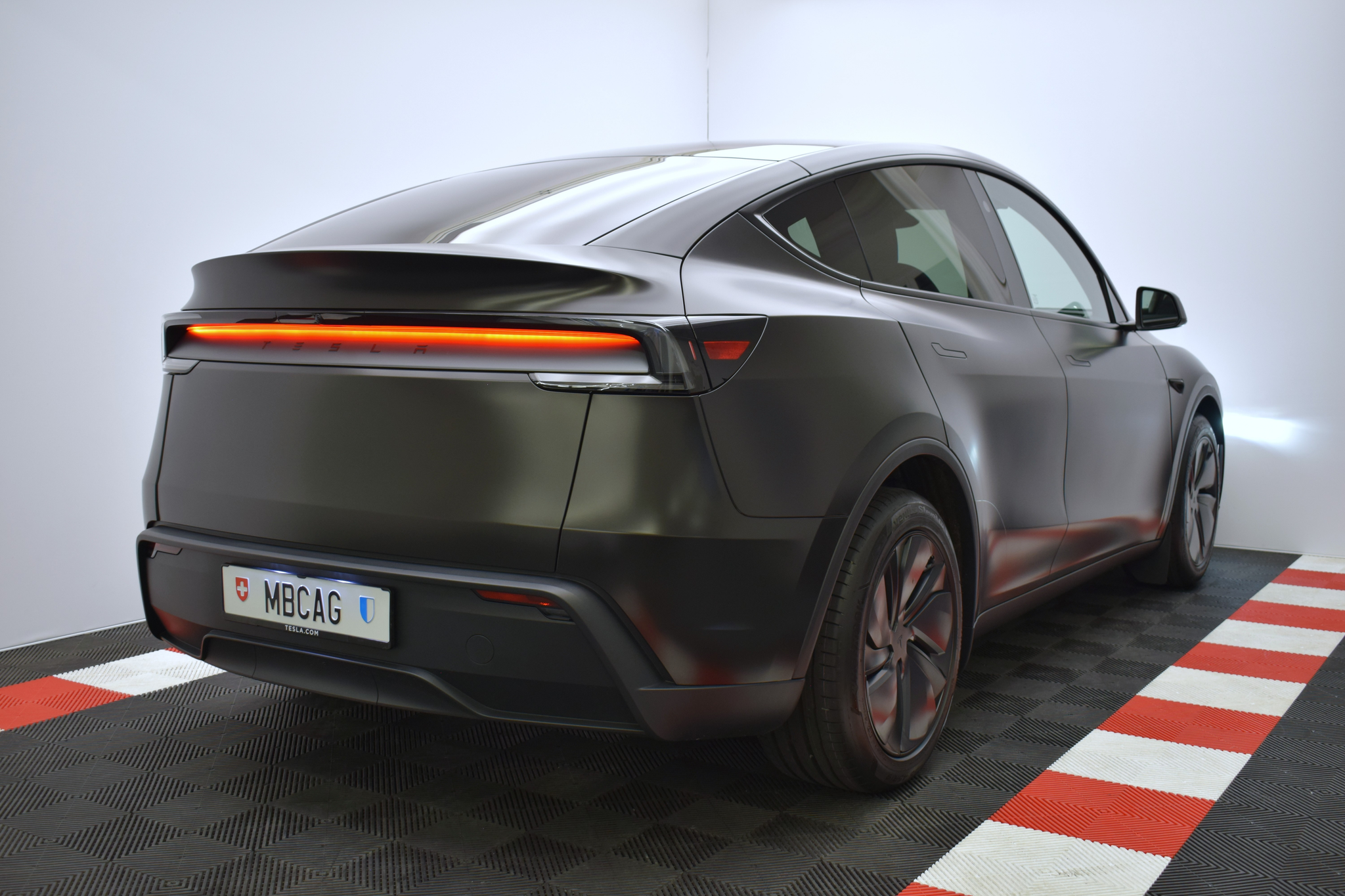 listing desktop thumbnail image 10