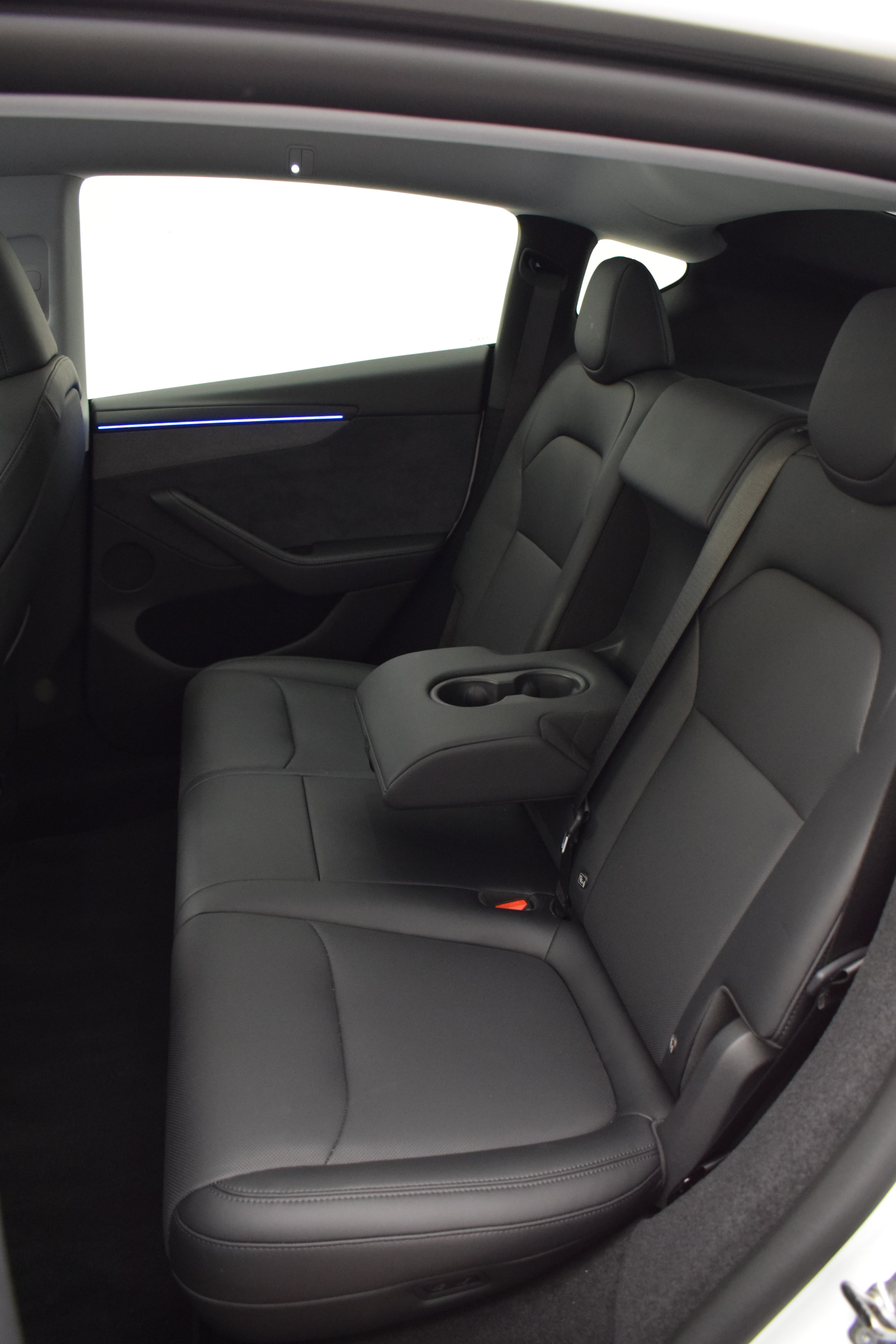 listing desktop thumbnail image 18