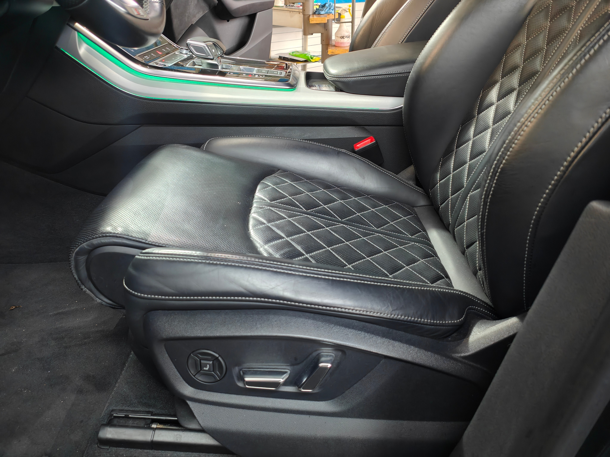 listing desktop thumbnail image 16