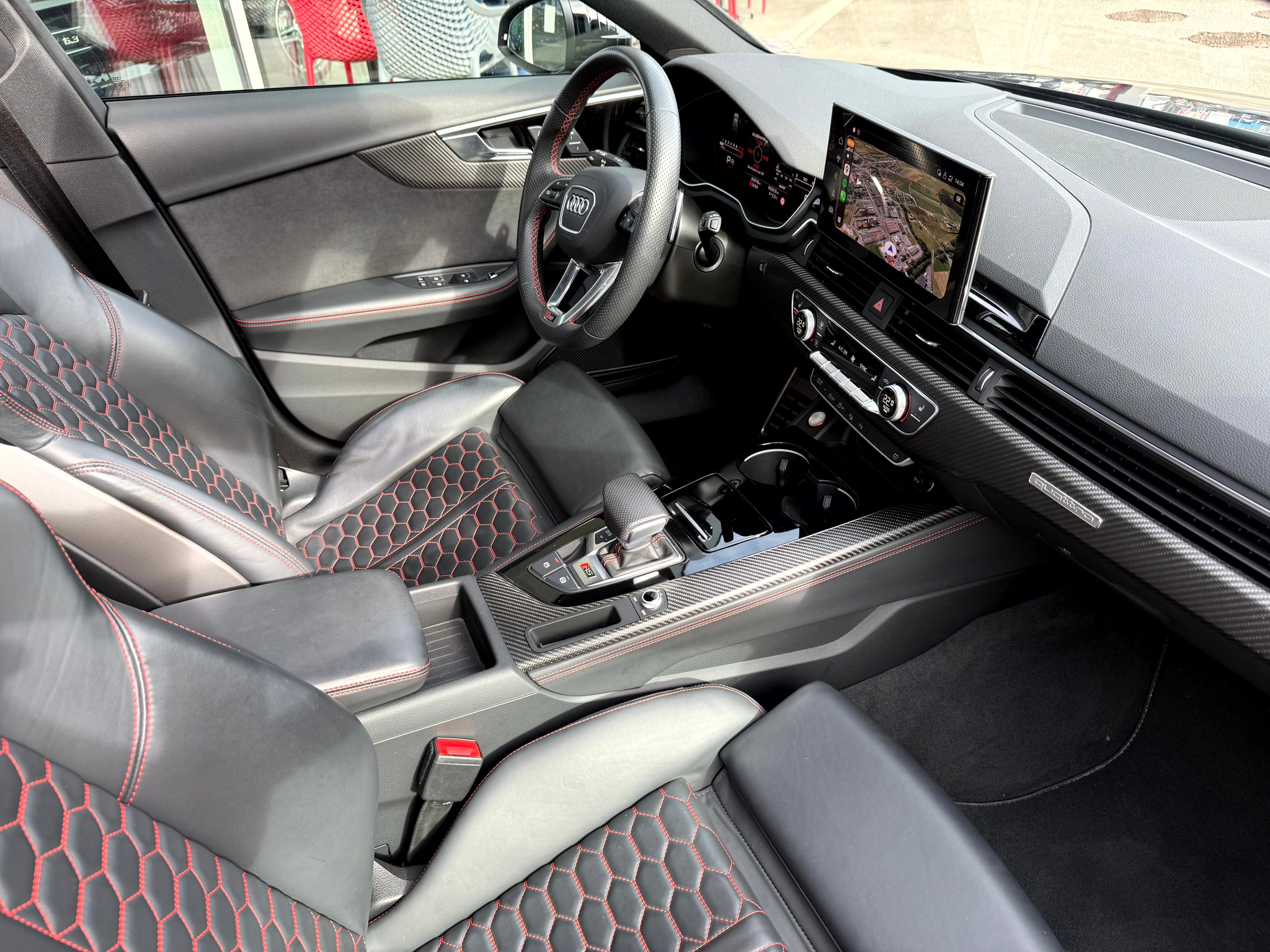 listing desktop thumbnail image 11