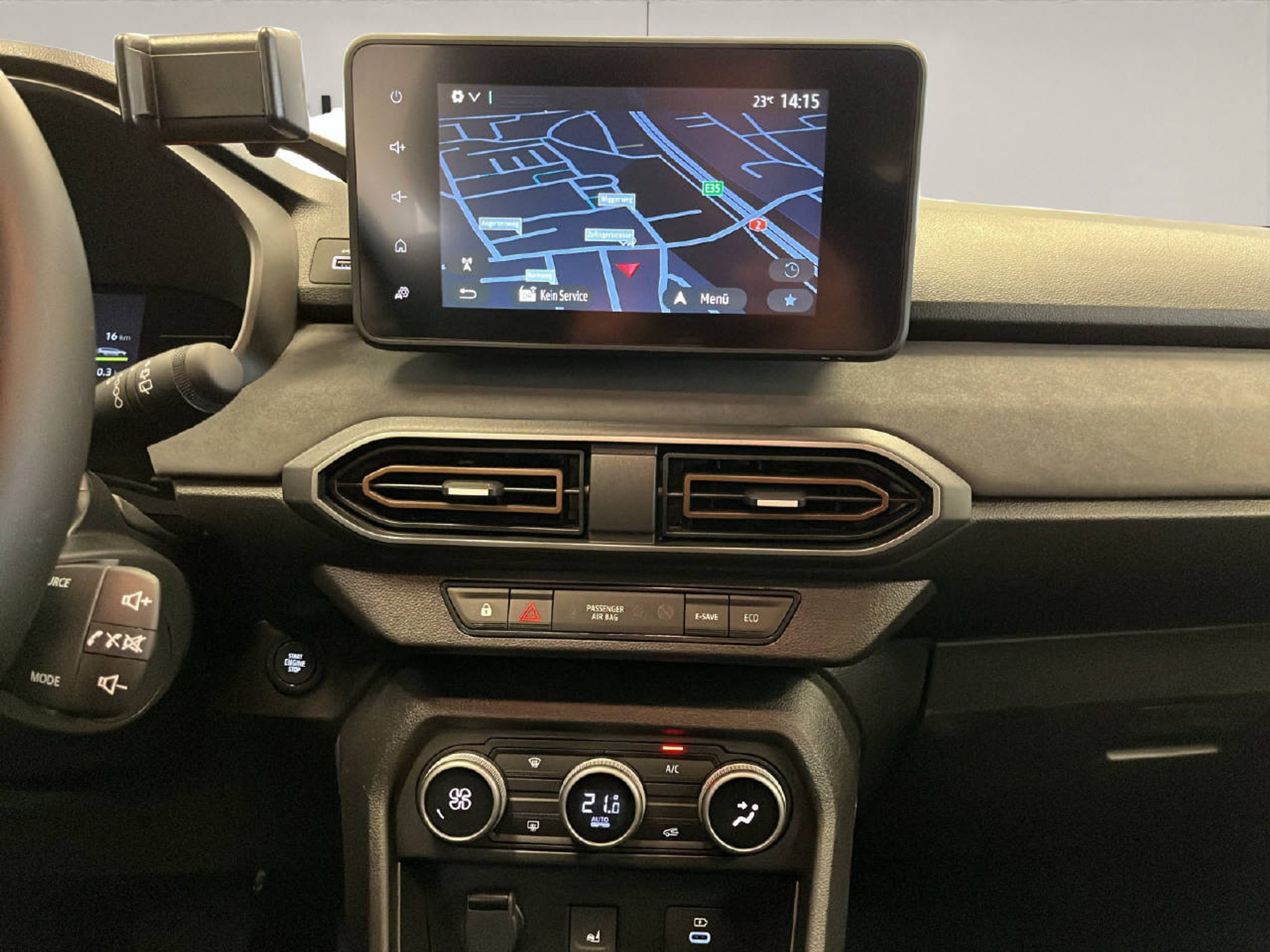 listing desktop thumbnail image 8