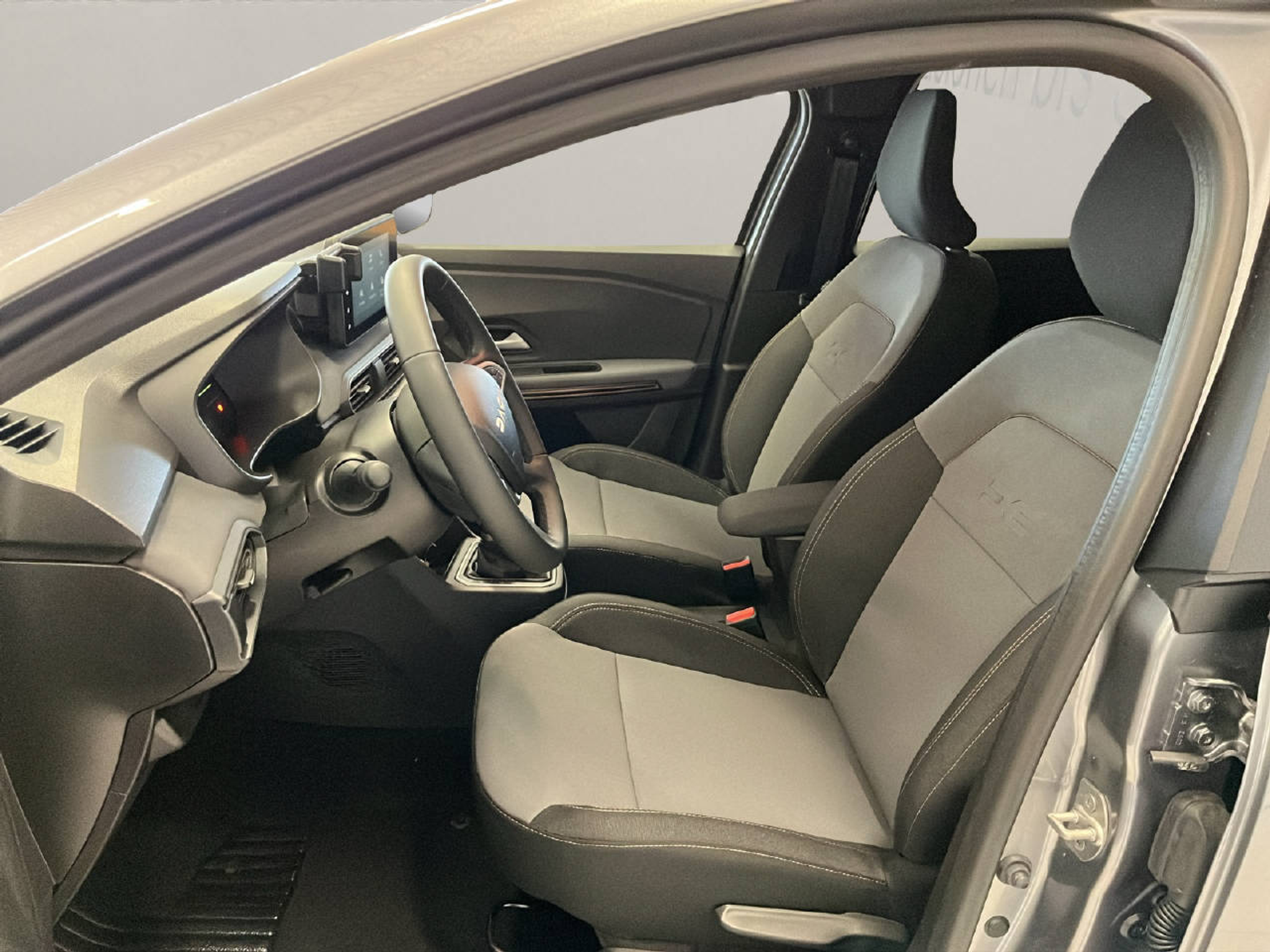 listing desktop thumbnail image 4