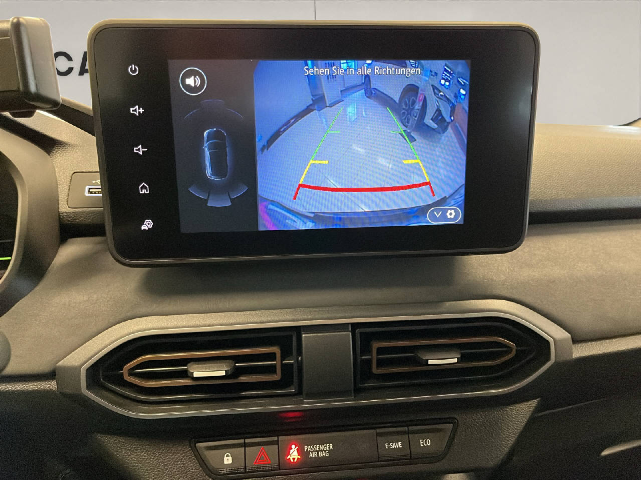 listing desktop thumbnail image 9