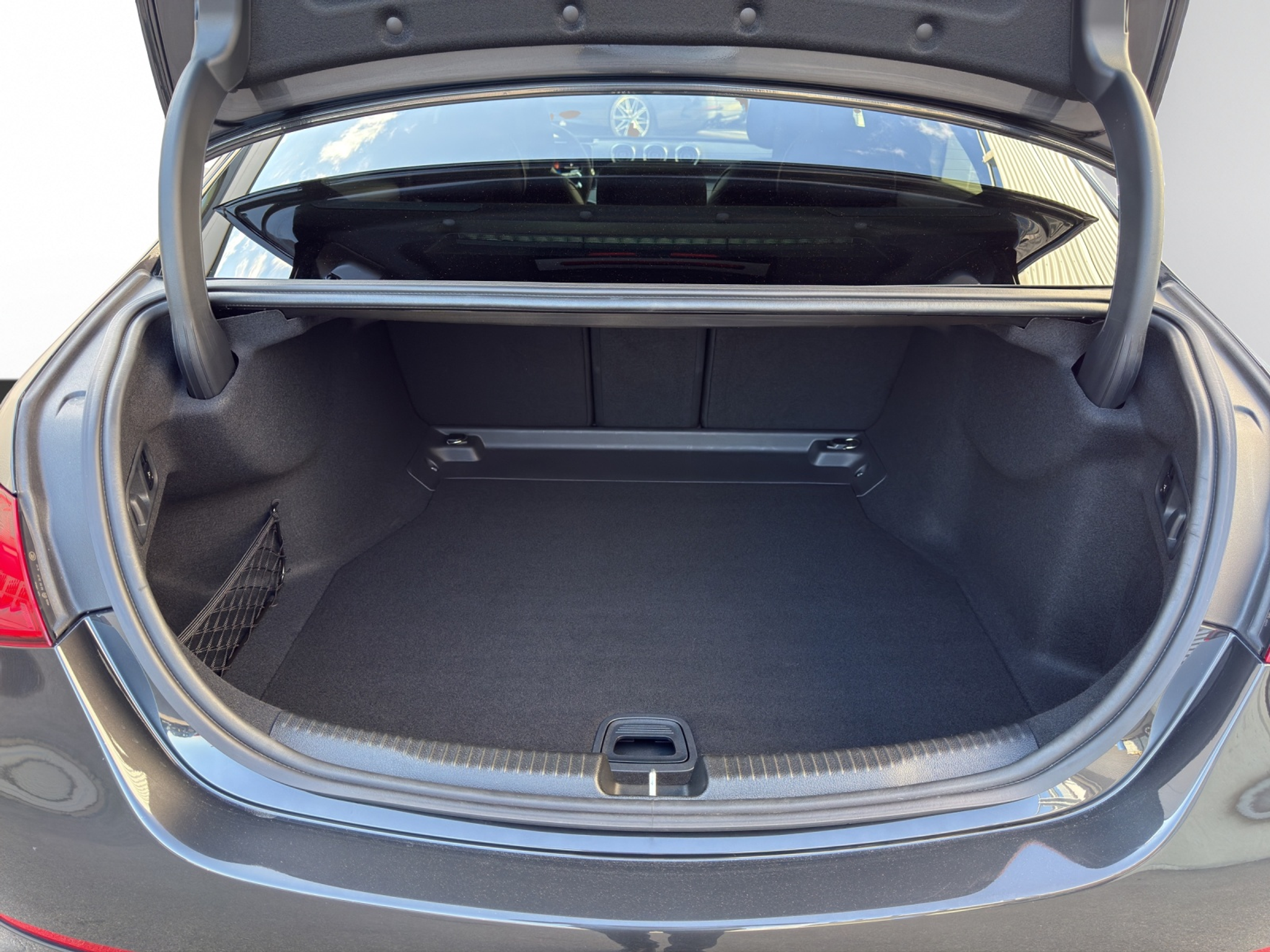 listing desktop thumbnail image 10