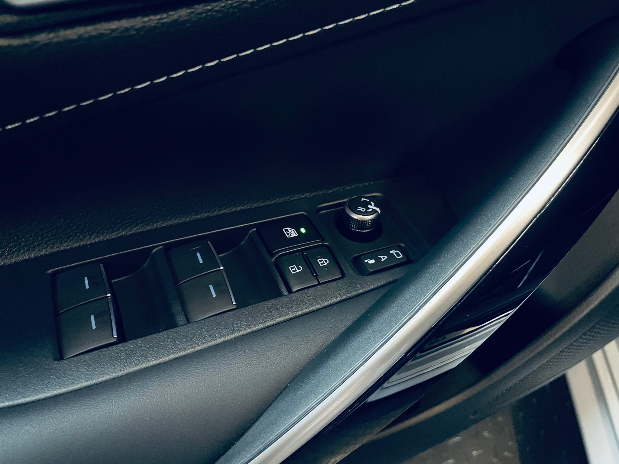 listing desktop thumbnail image 15