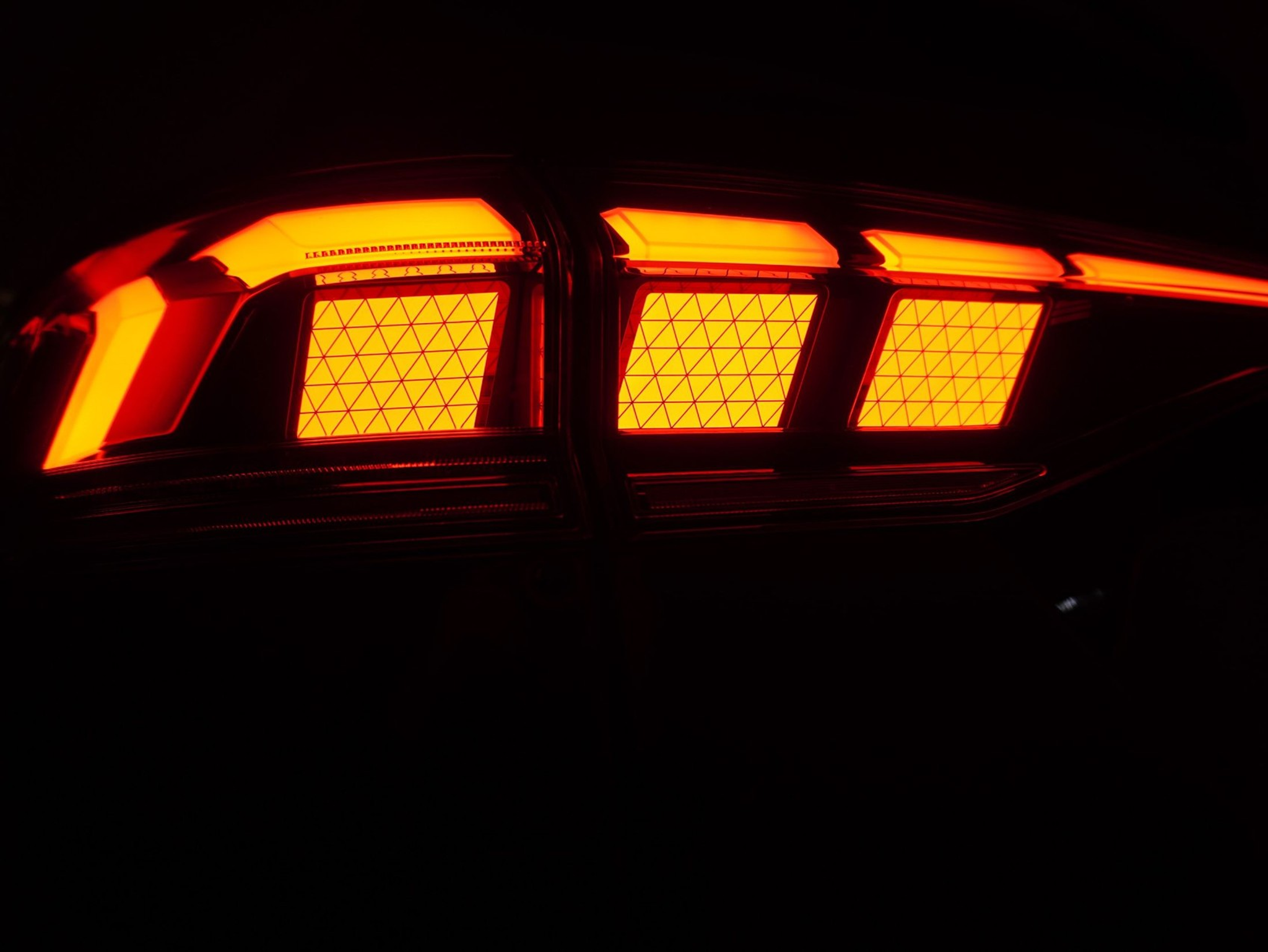 listing desktop thumbnail image 4