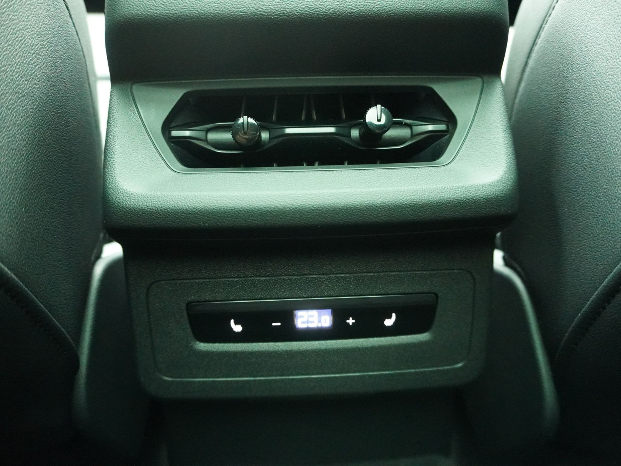 listing desktop thumbnail image 14