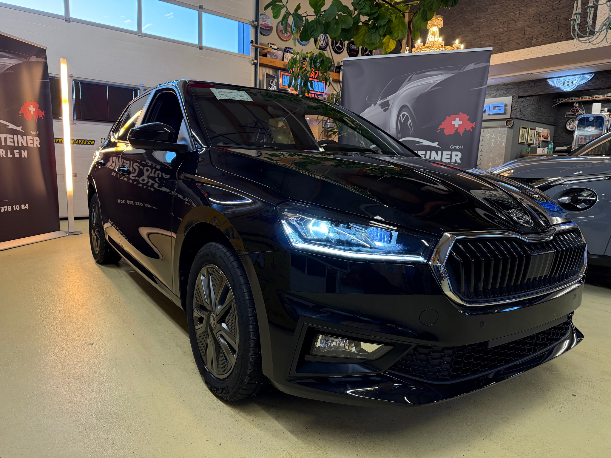 listing desktop thumbnail image 1