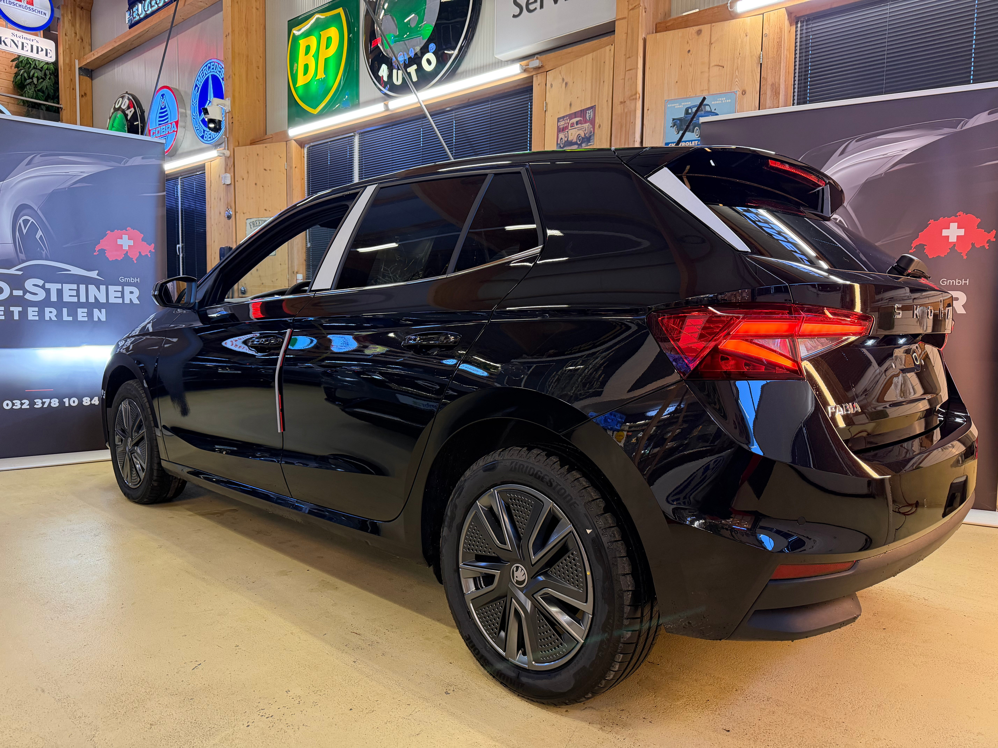 listing desktop thumbnail image 2