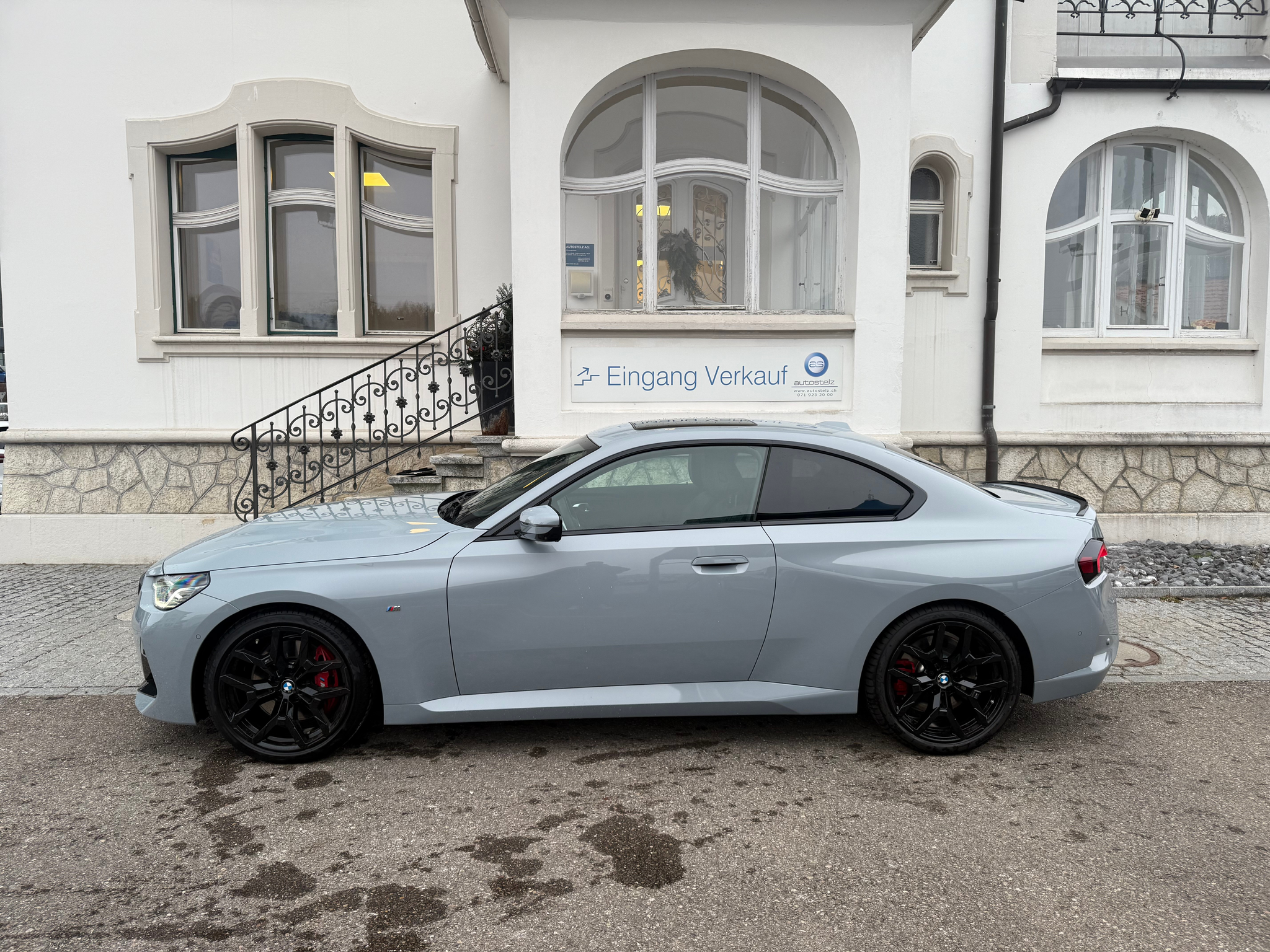 listing desktop thumbnail image 2