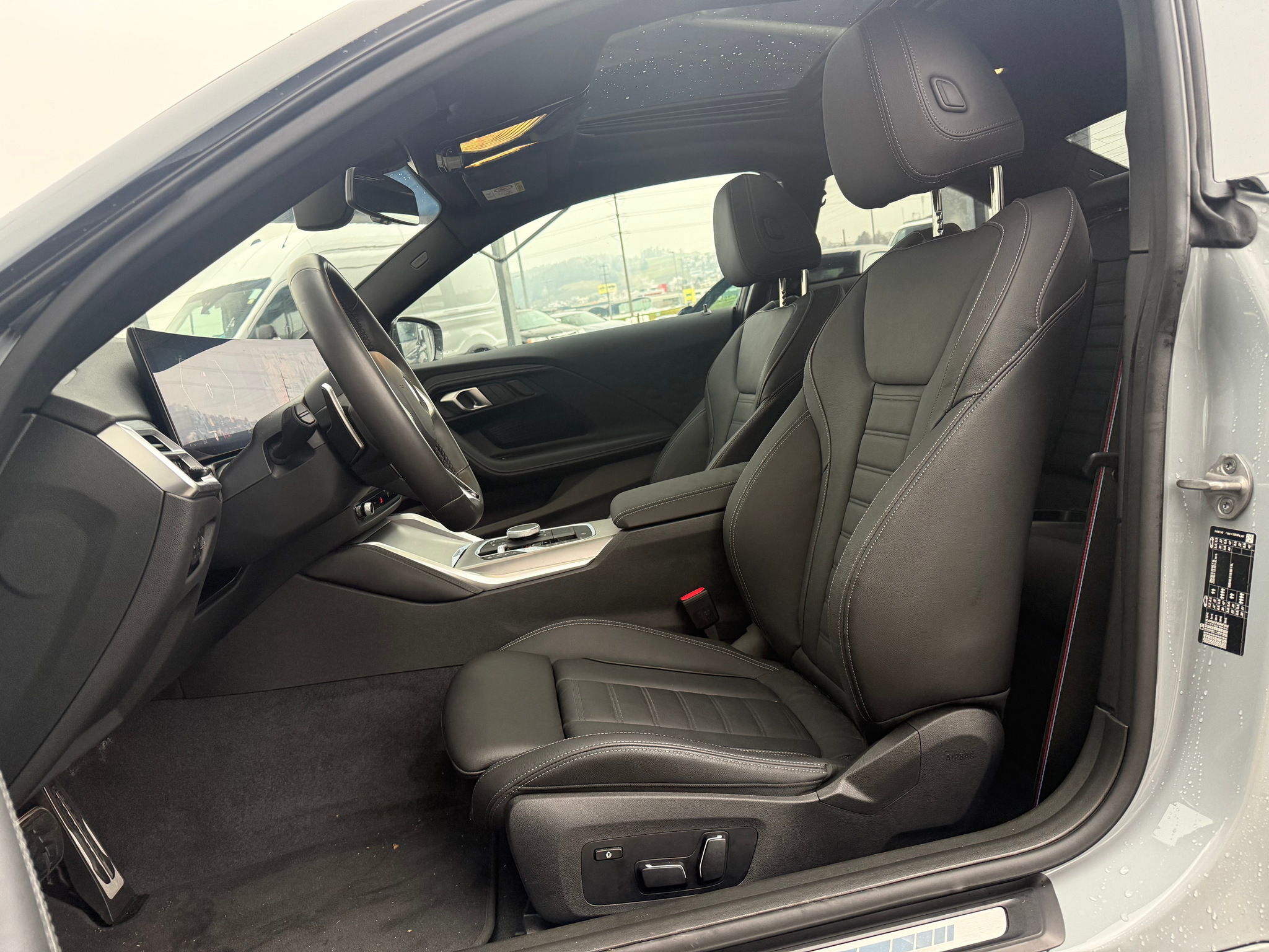 listing desktop thumbnail image 6