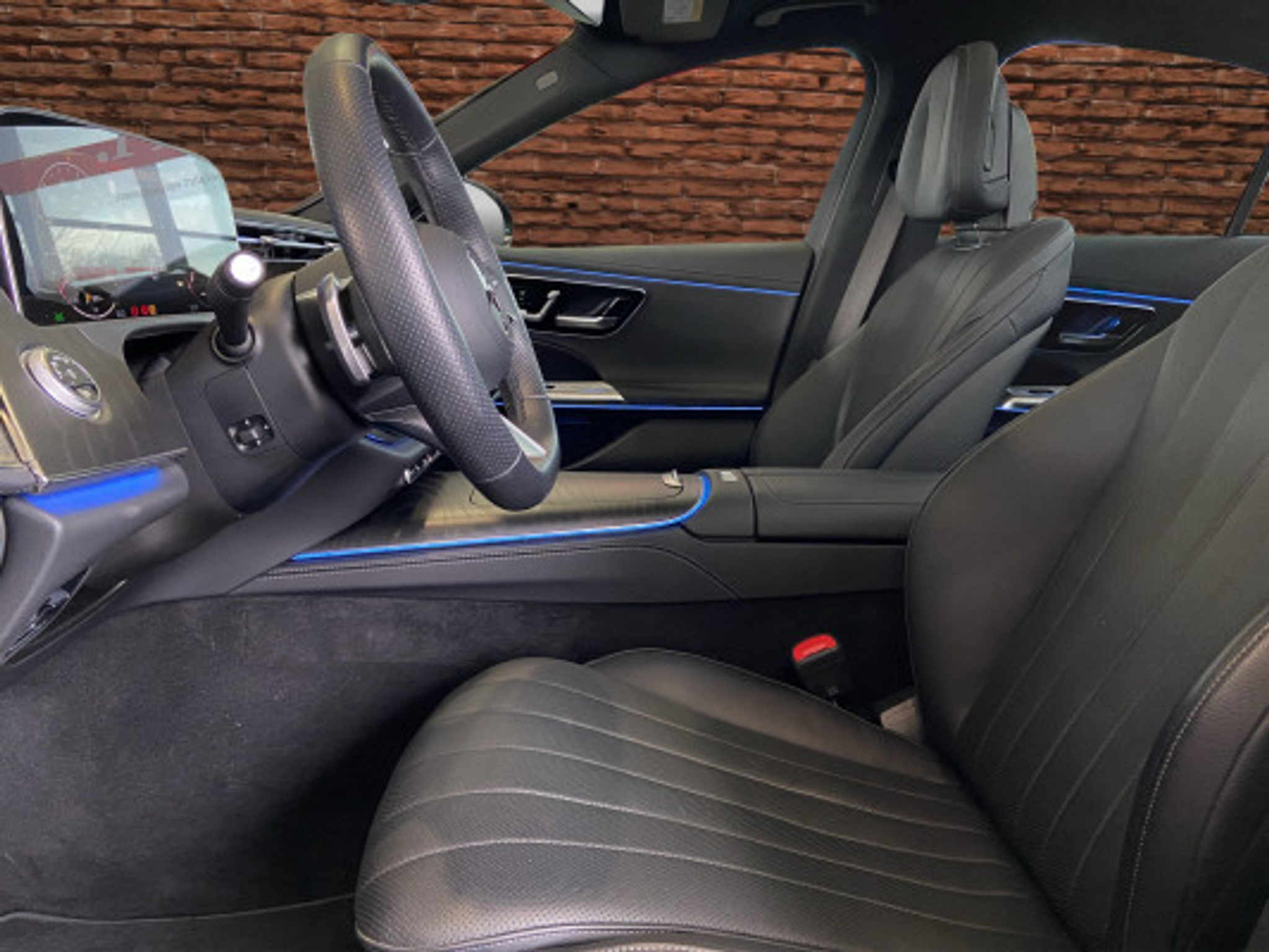 listing desktop thumbnail image 11