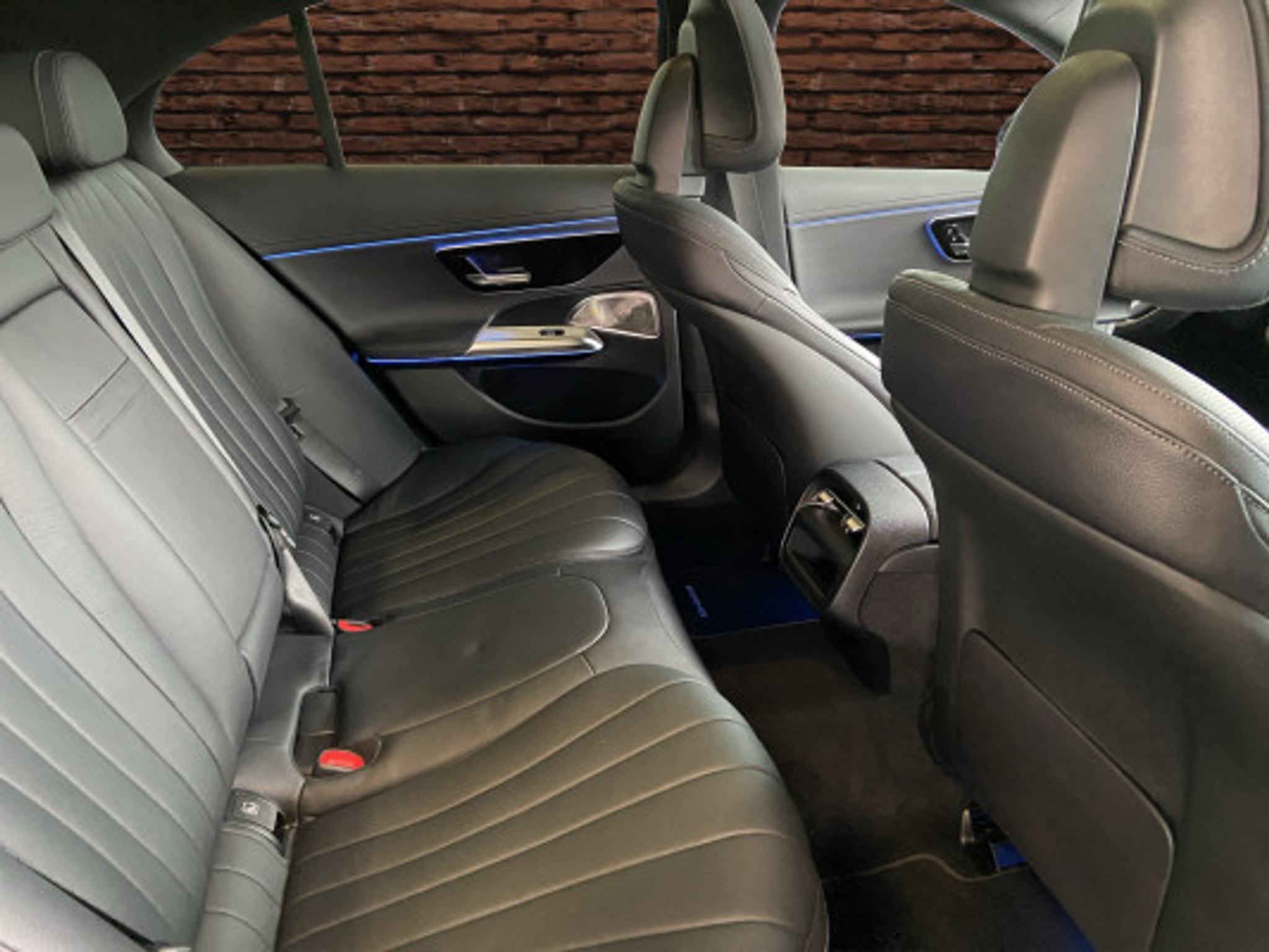 listing desktop thumbnail image 13