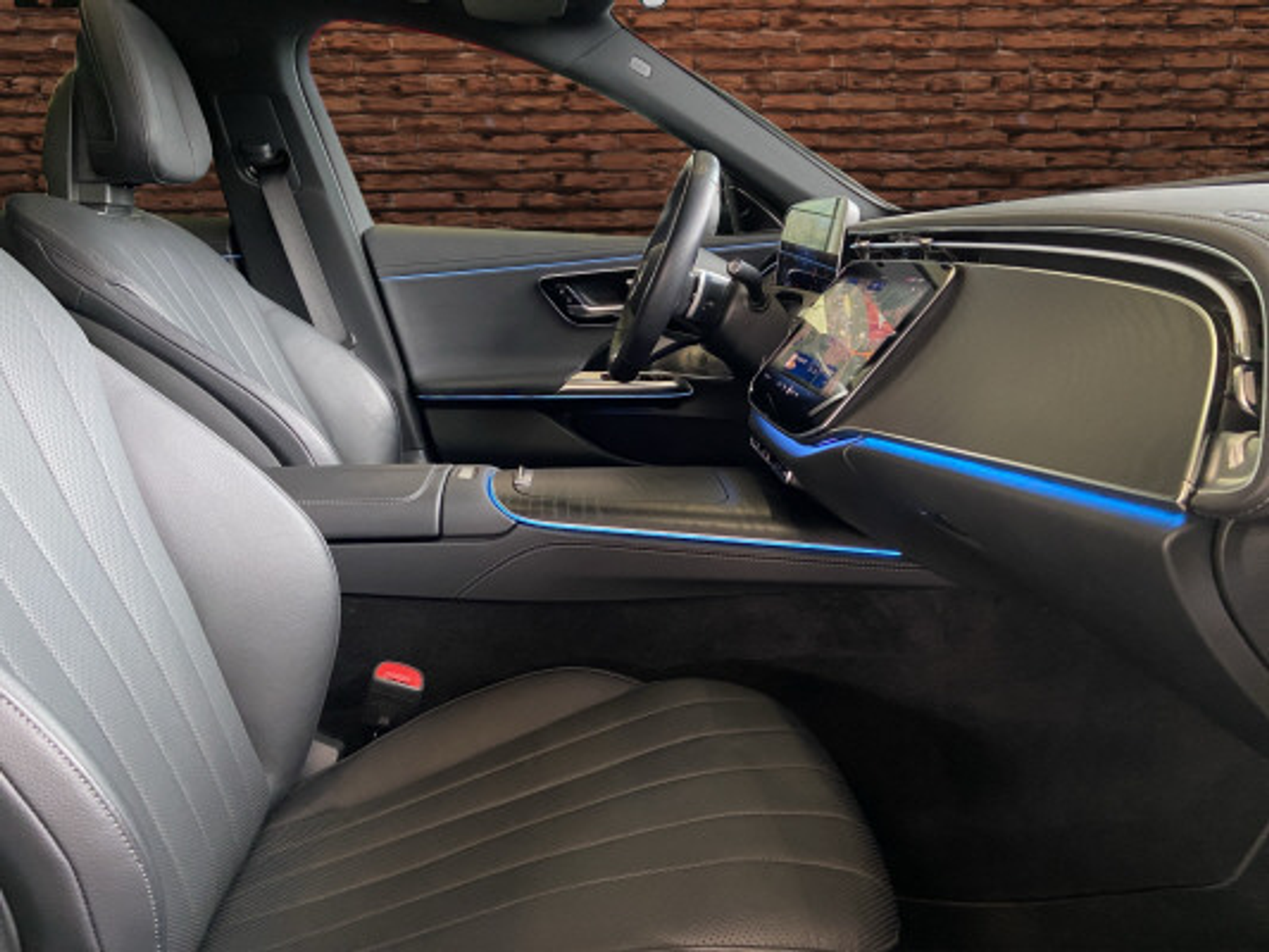 listing desktop thumbnail image 12