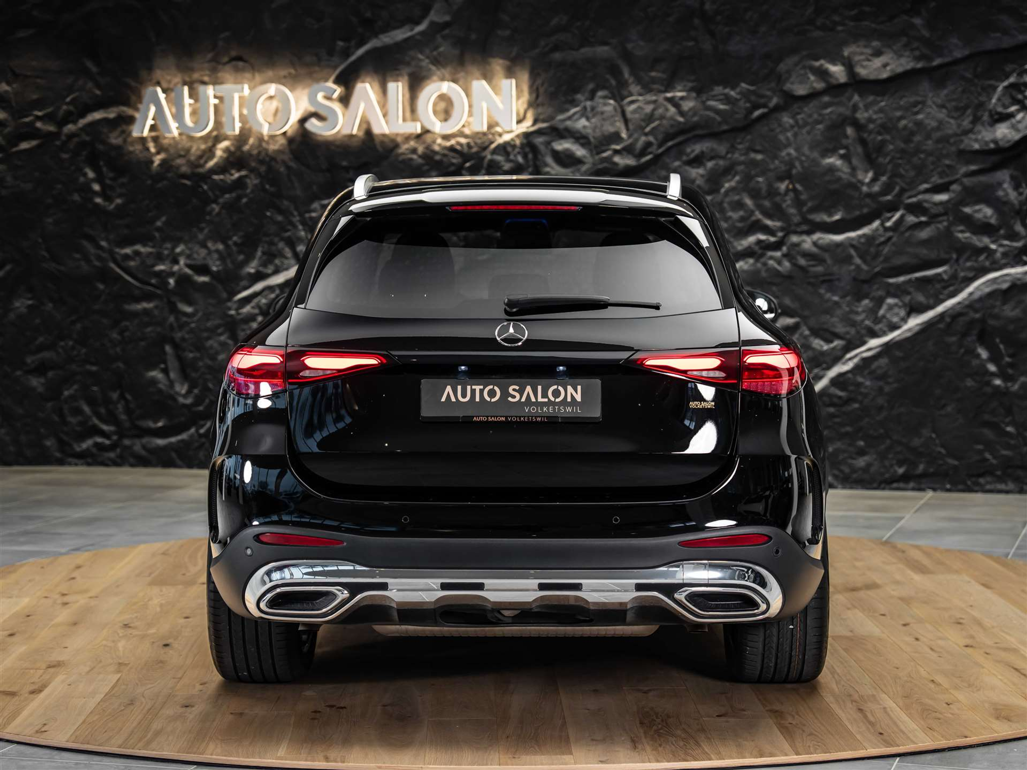 listing desktop thumbnail image 3