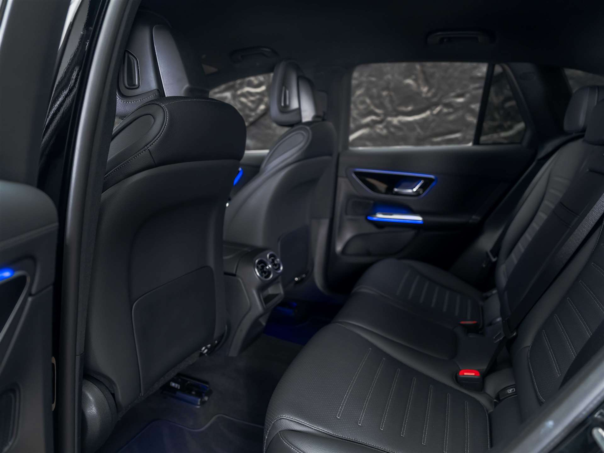 listing desktop thumbnail image 9