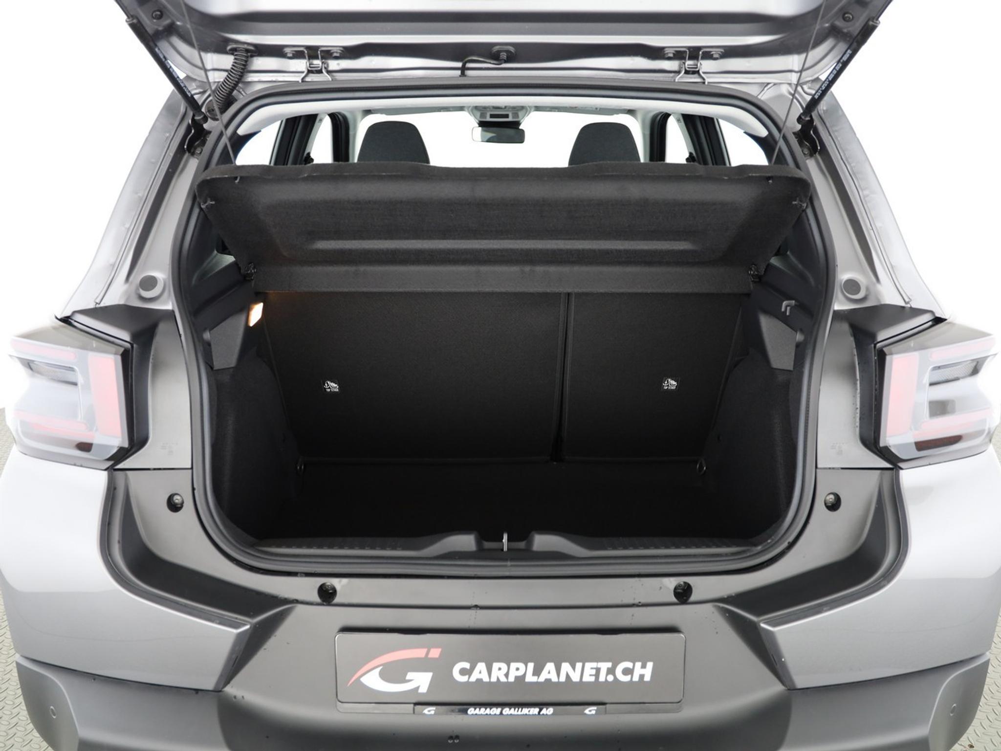 listing desktop thumbnail image 8