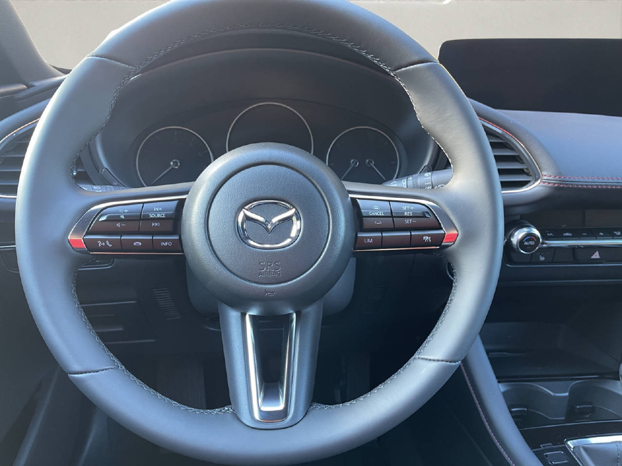 listing desktop thumbnail image 5