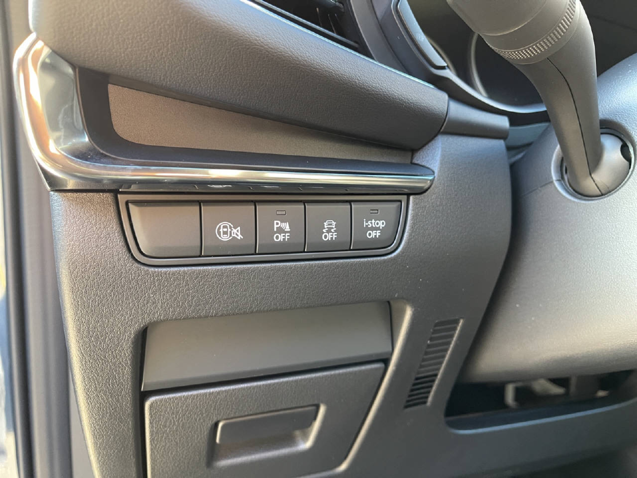 listing desktop thumbnail image 12