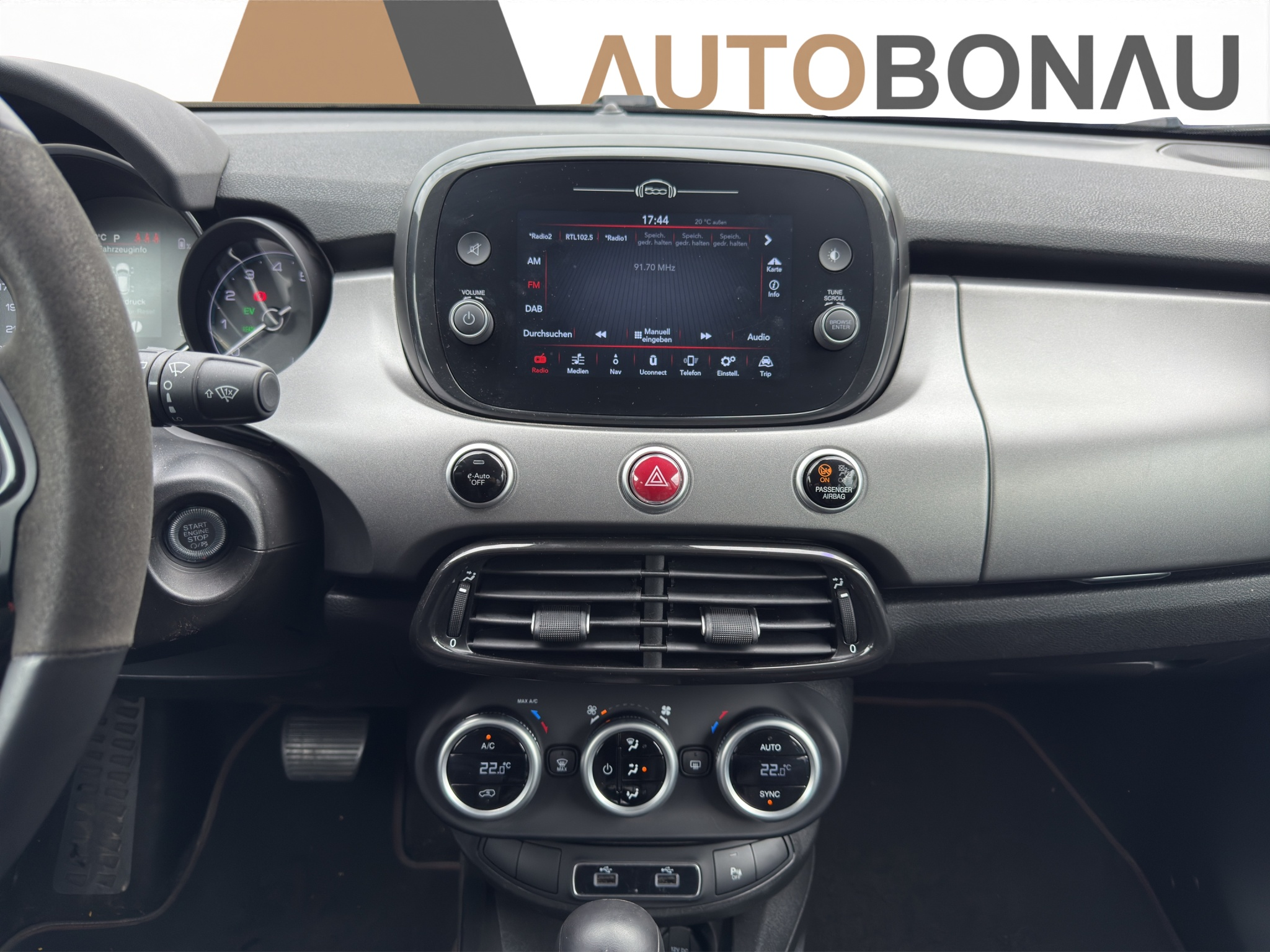 listing desktop thumbnail image 16