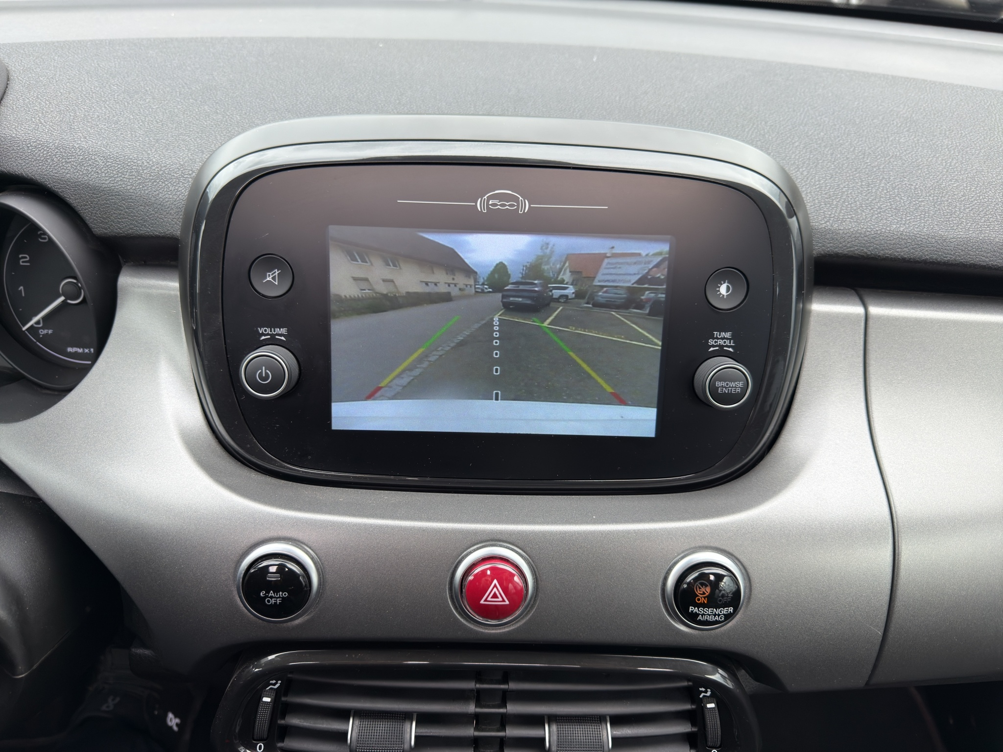 listing desktop thumbnail image 26