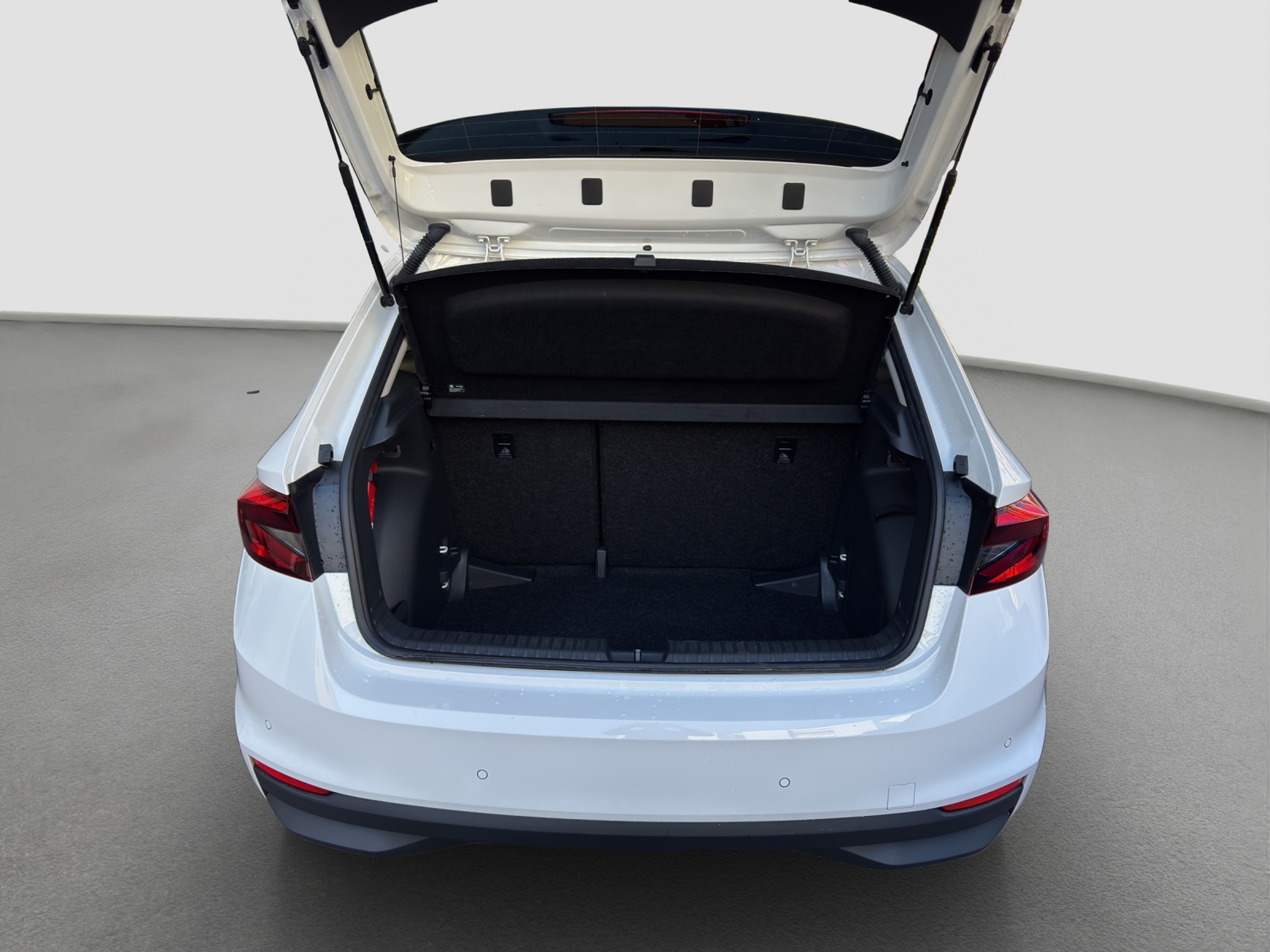 listing desktop thumbnail image 8