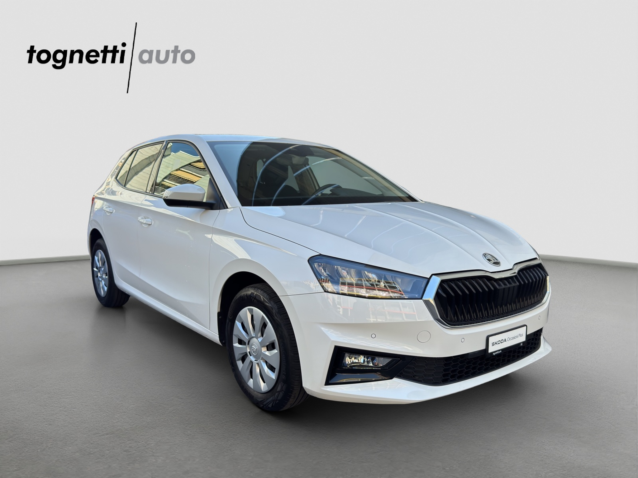 listing desktop thumbnail image 1