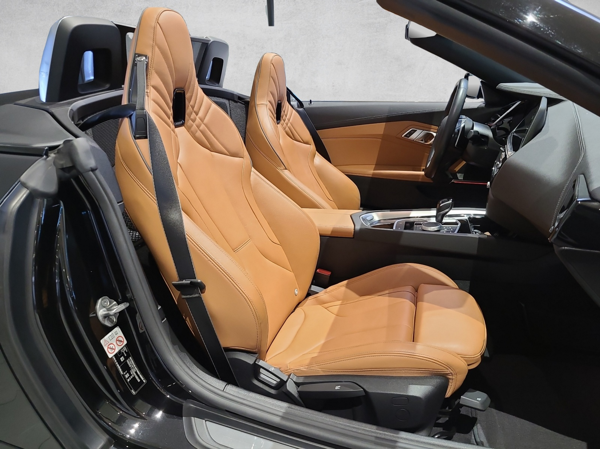 listing desktop thumbnail image 11