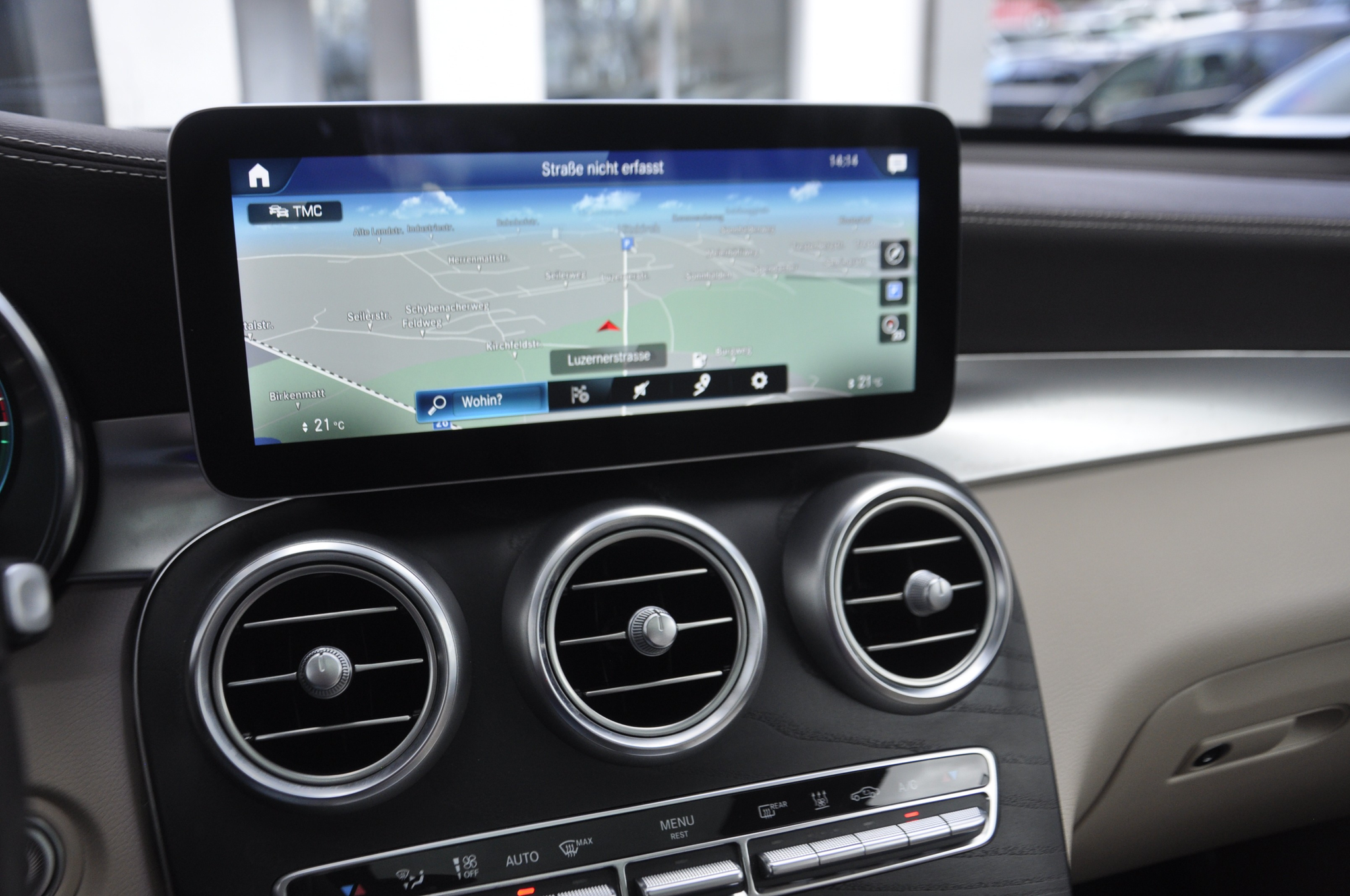 listing desktop thumbnail image 11