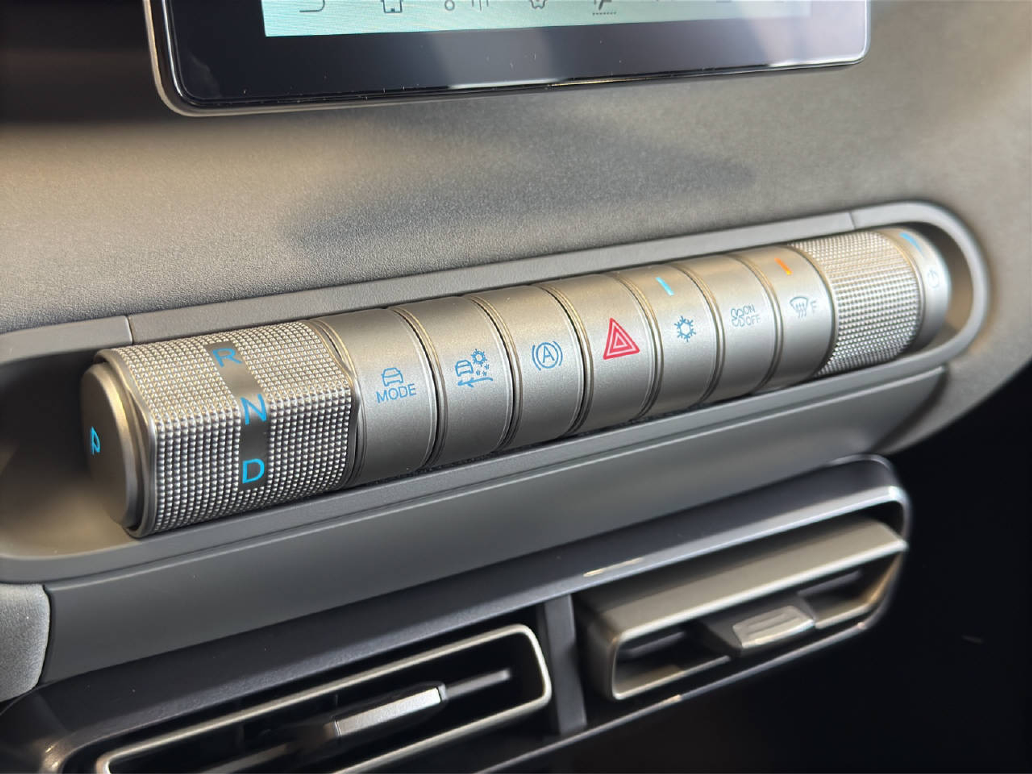 listing desktop thumbnail image 11