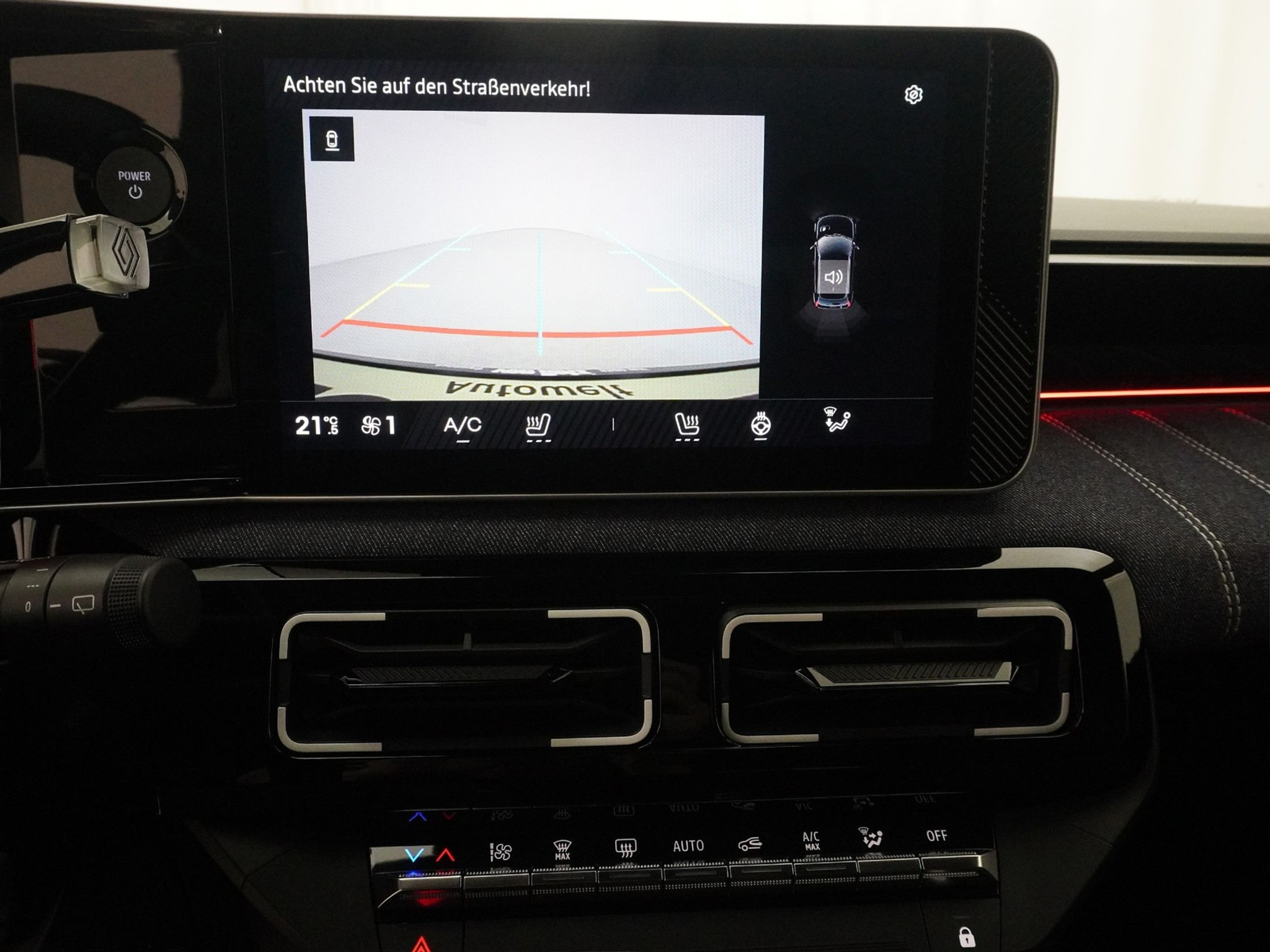 listing desktop thumbnail image 17