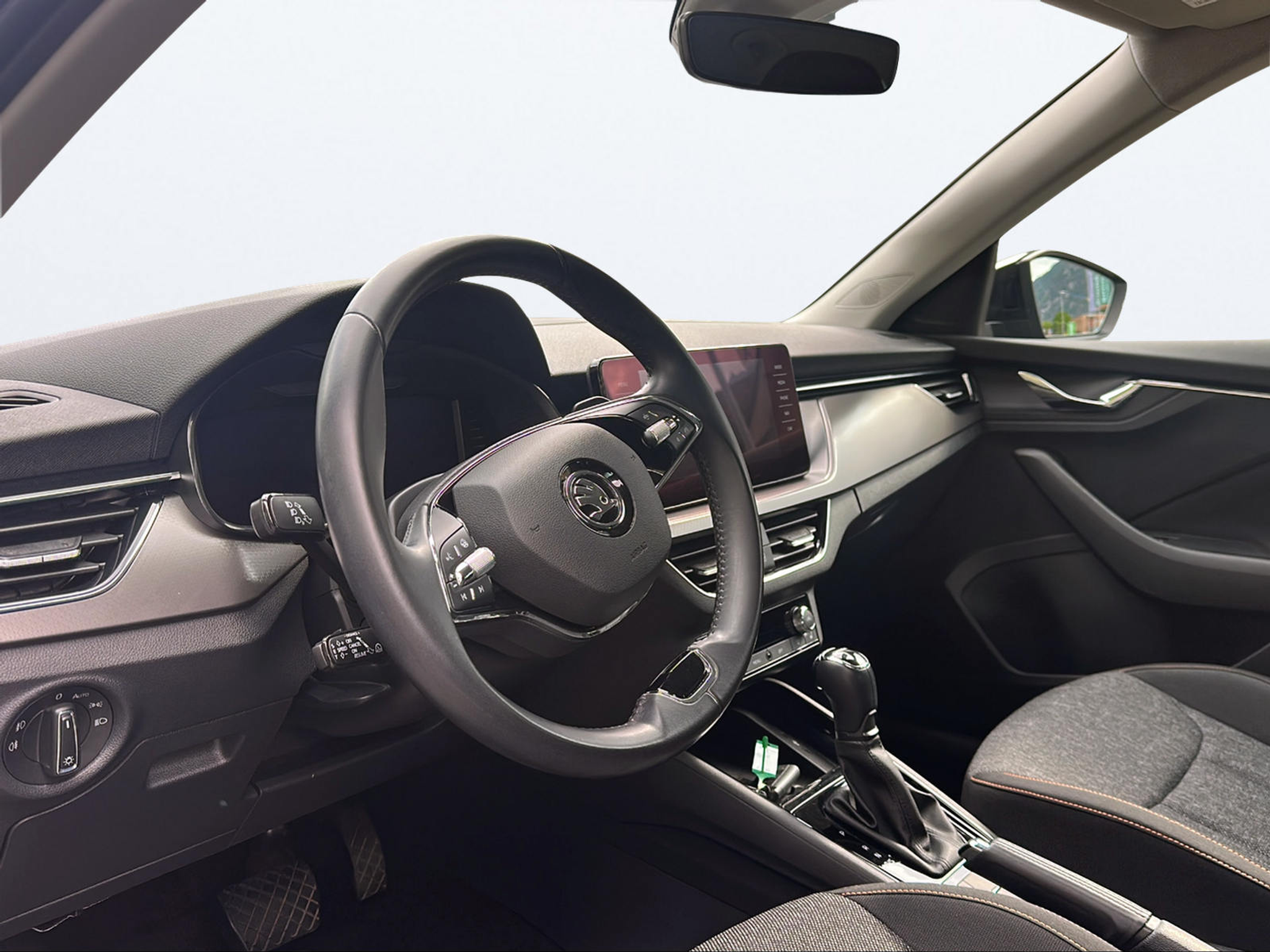 listing desktop thumbnail image 11