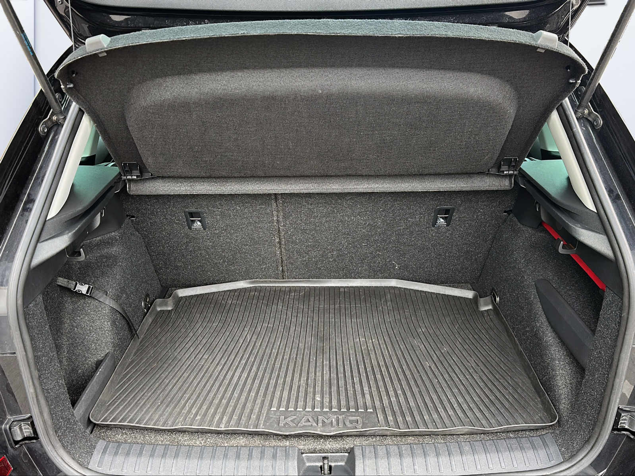 listing desktop thumbnail image 9