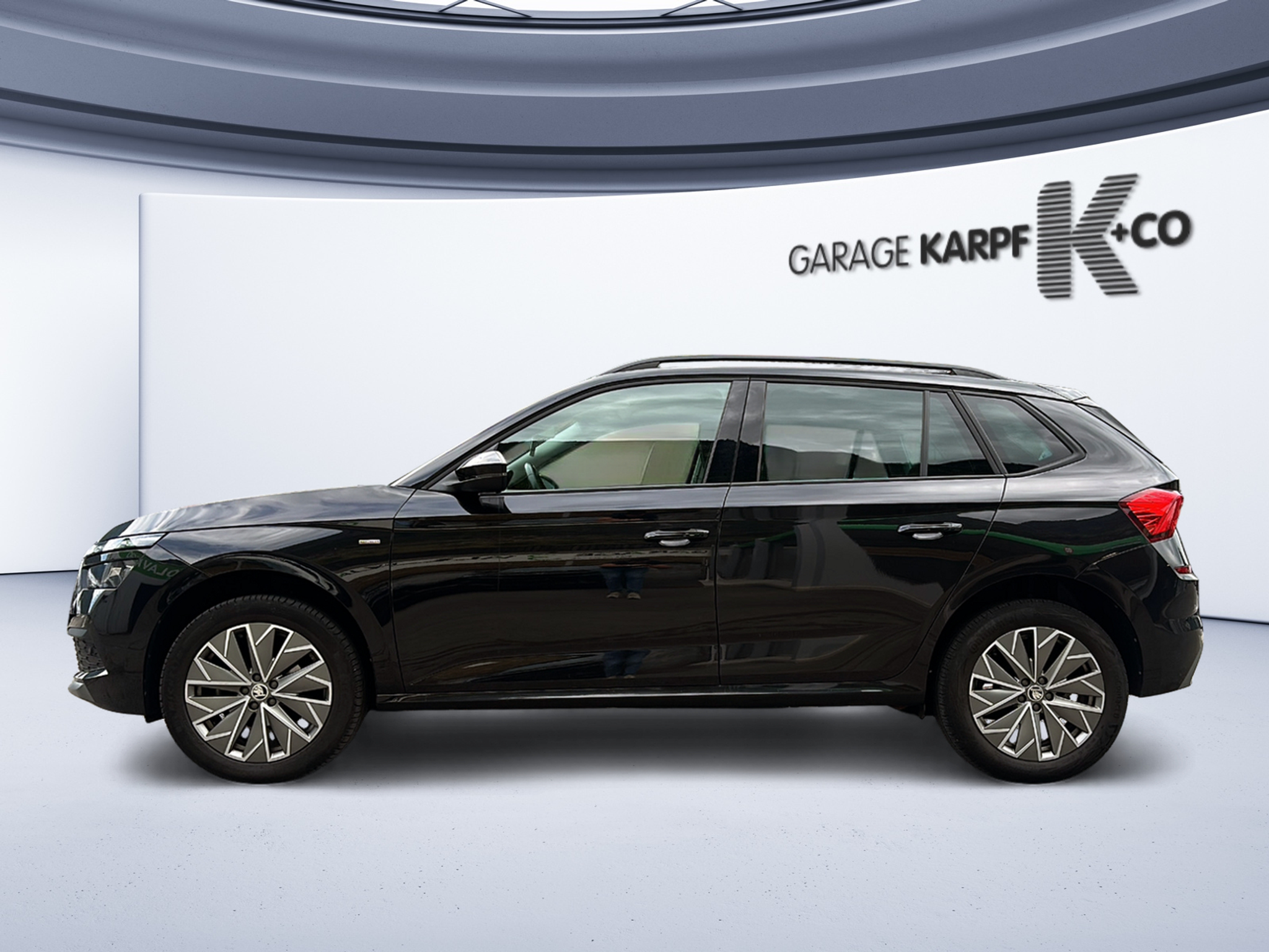 listing desktop thumbnail image 1