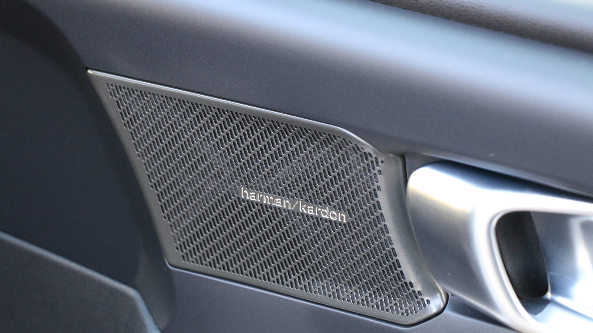 listing desktop thumbnail image 13