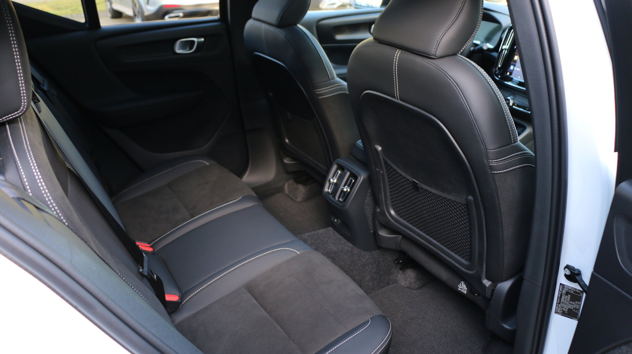 listing desktop thumbnail image 16