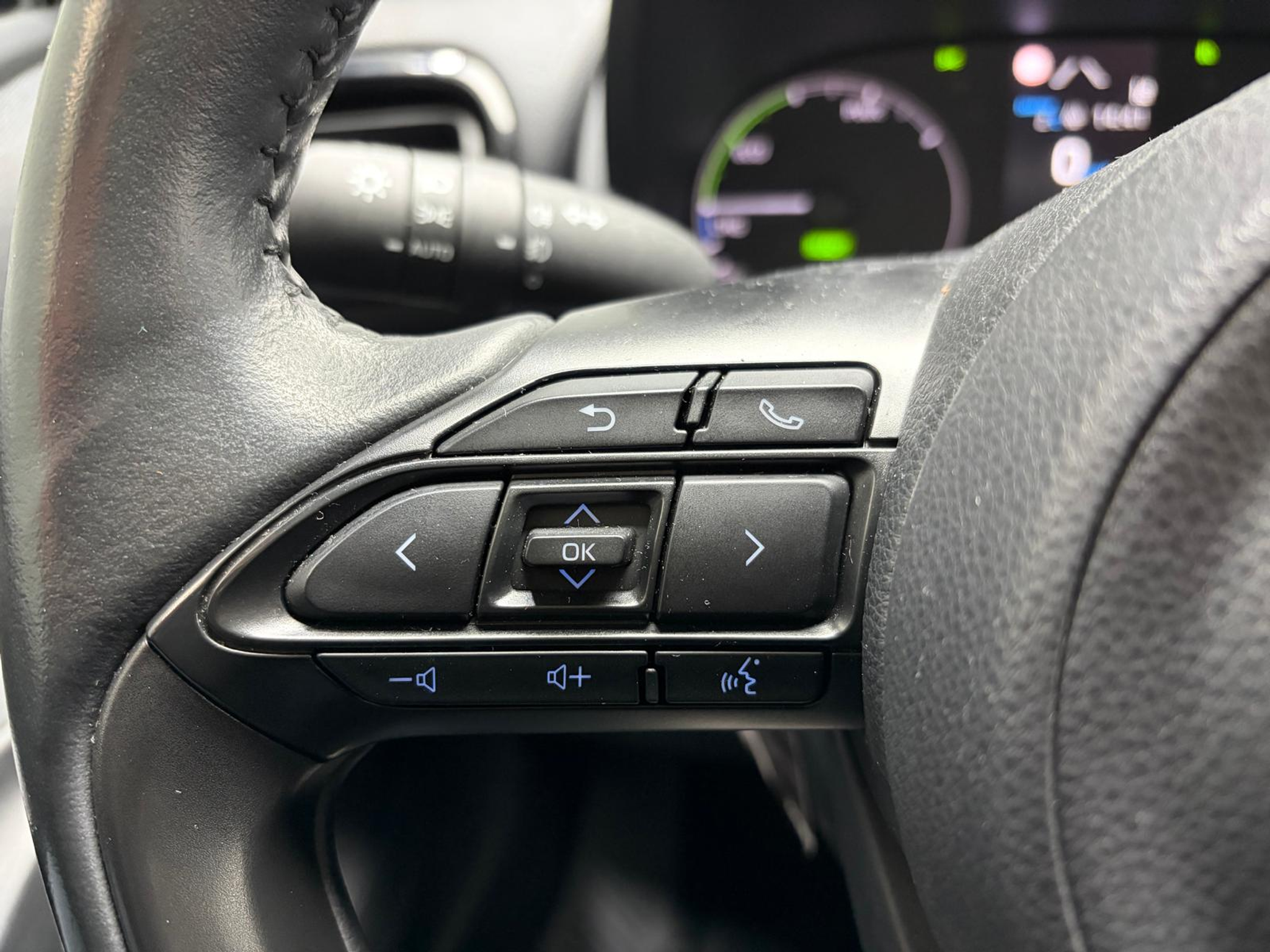 listing desktop thumbnail image 18