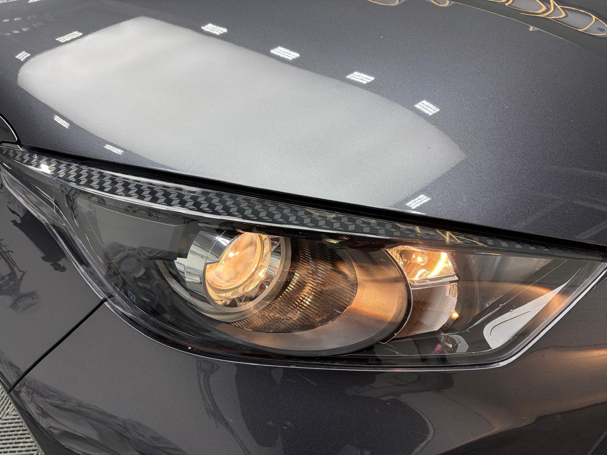 listing desktop thumbnail image 2