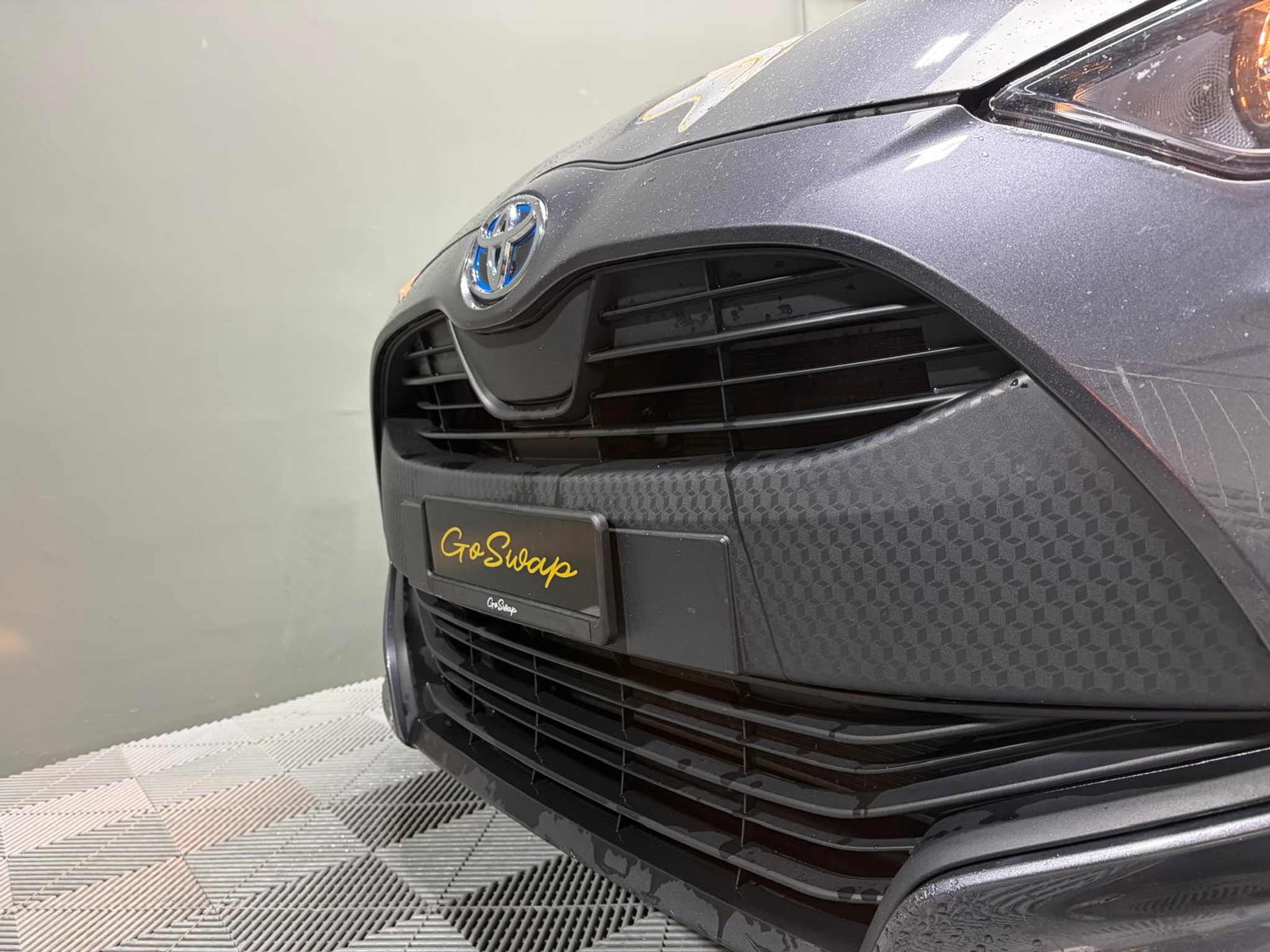 listing desktop thumbnail image 8