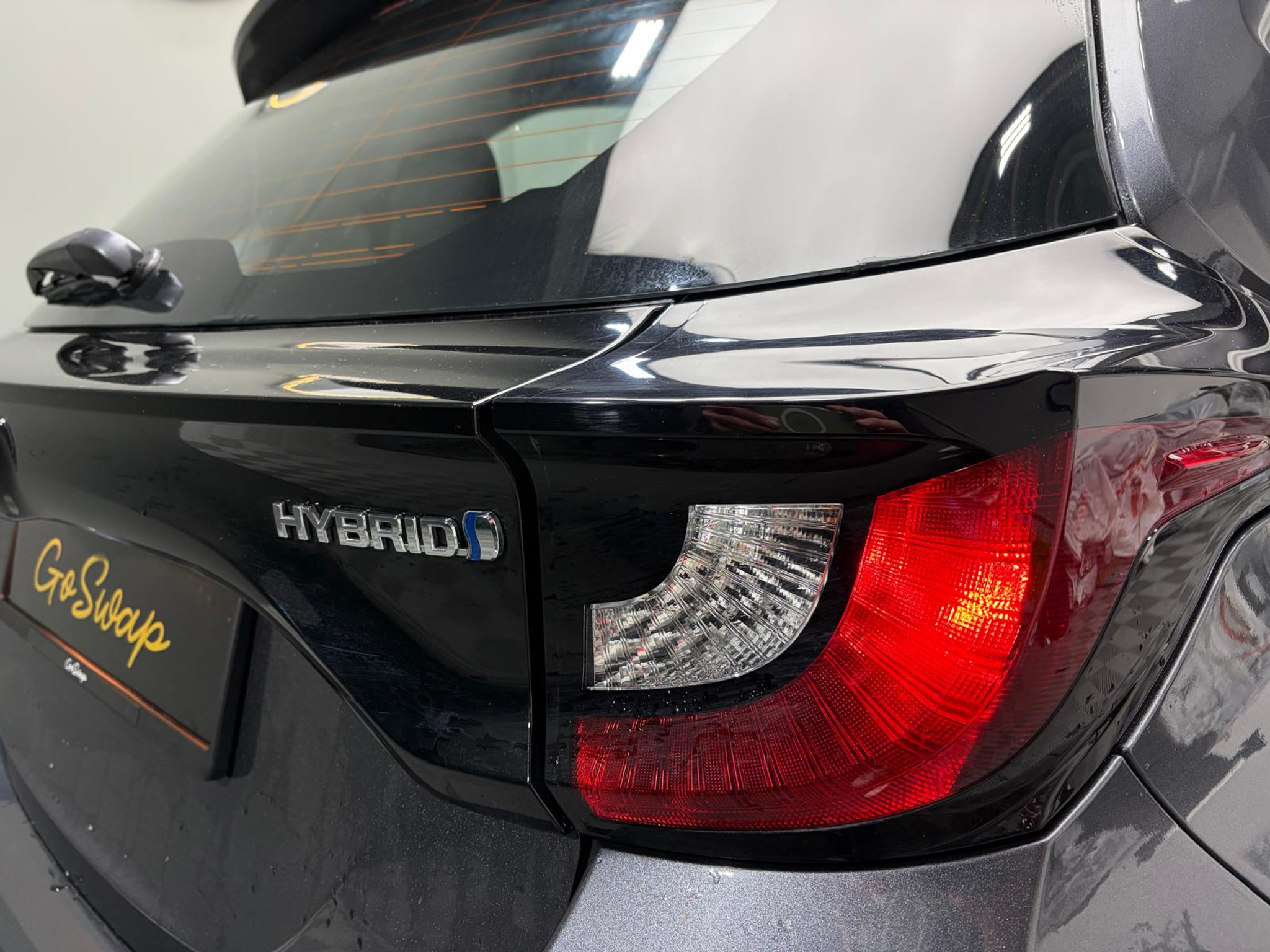 listing desktop thumbnail image 4