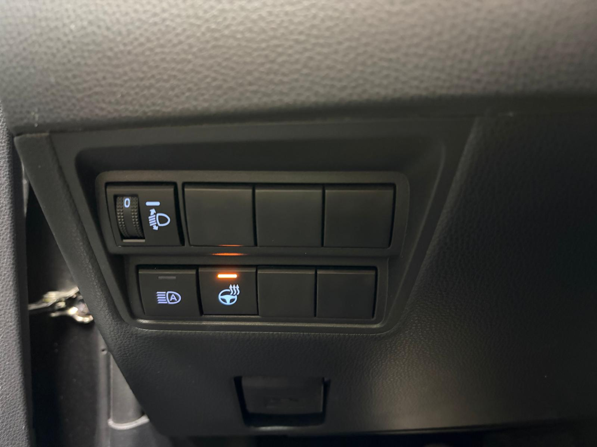 listing desktop thumbnail image 24