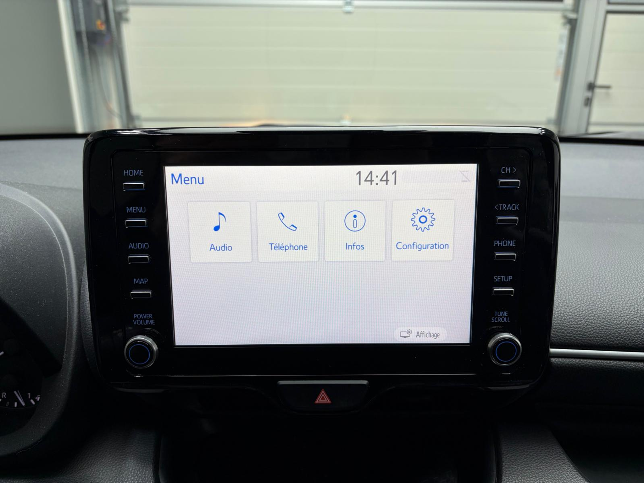 listing desktop thumbnail image 21