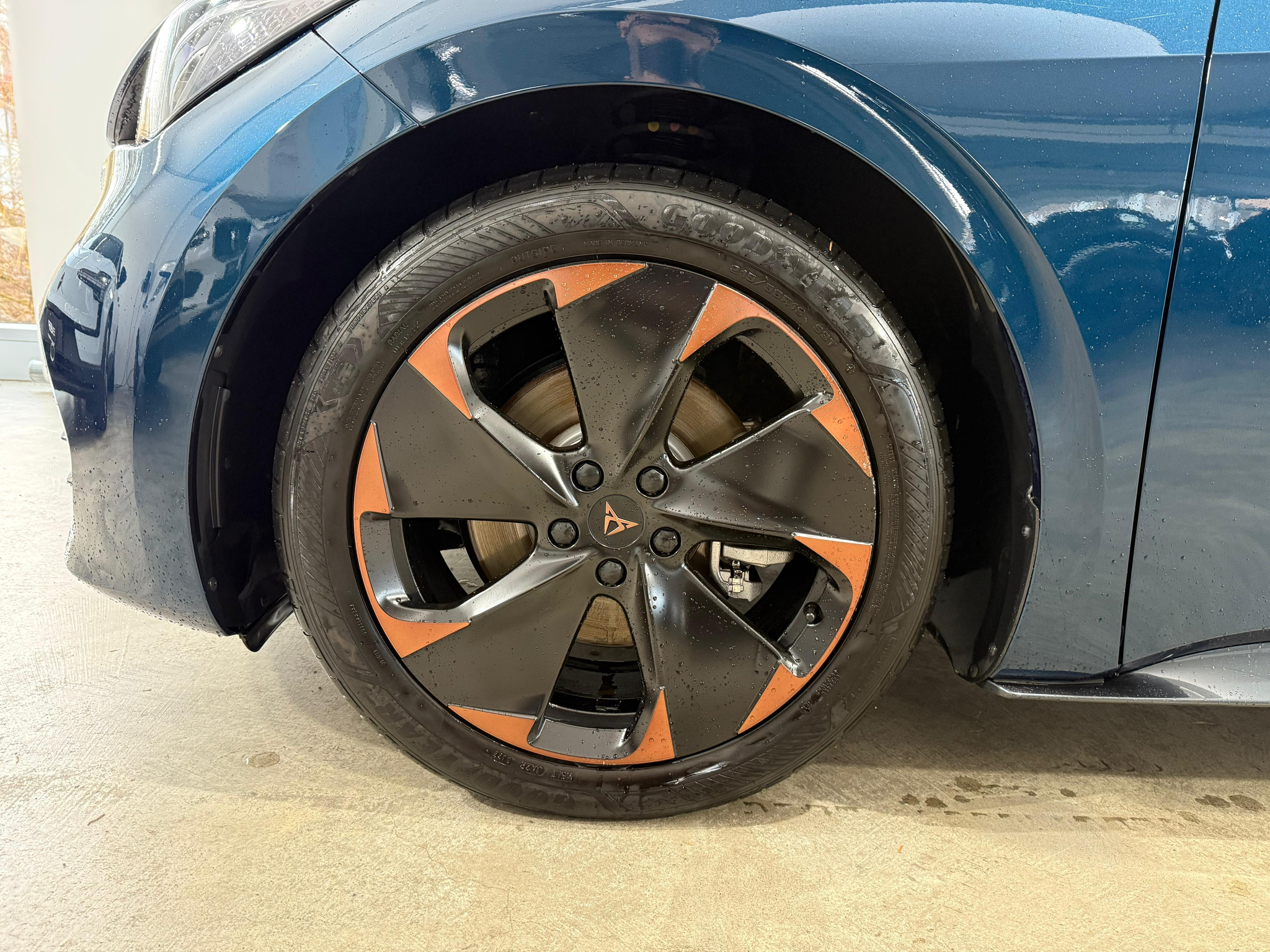 listing desktop thumbnail image 12