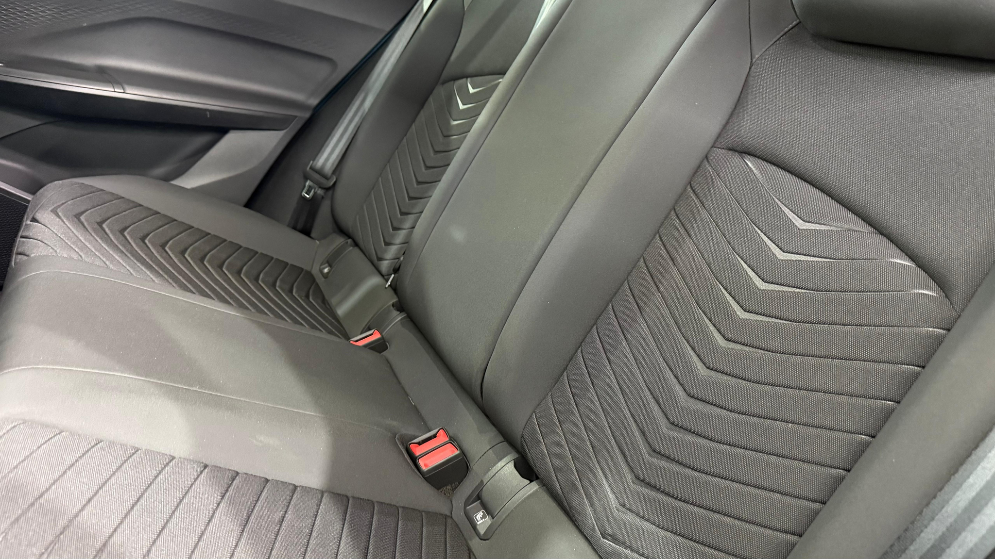 listing desktop thumbnail image 13